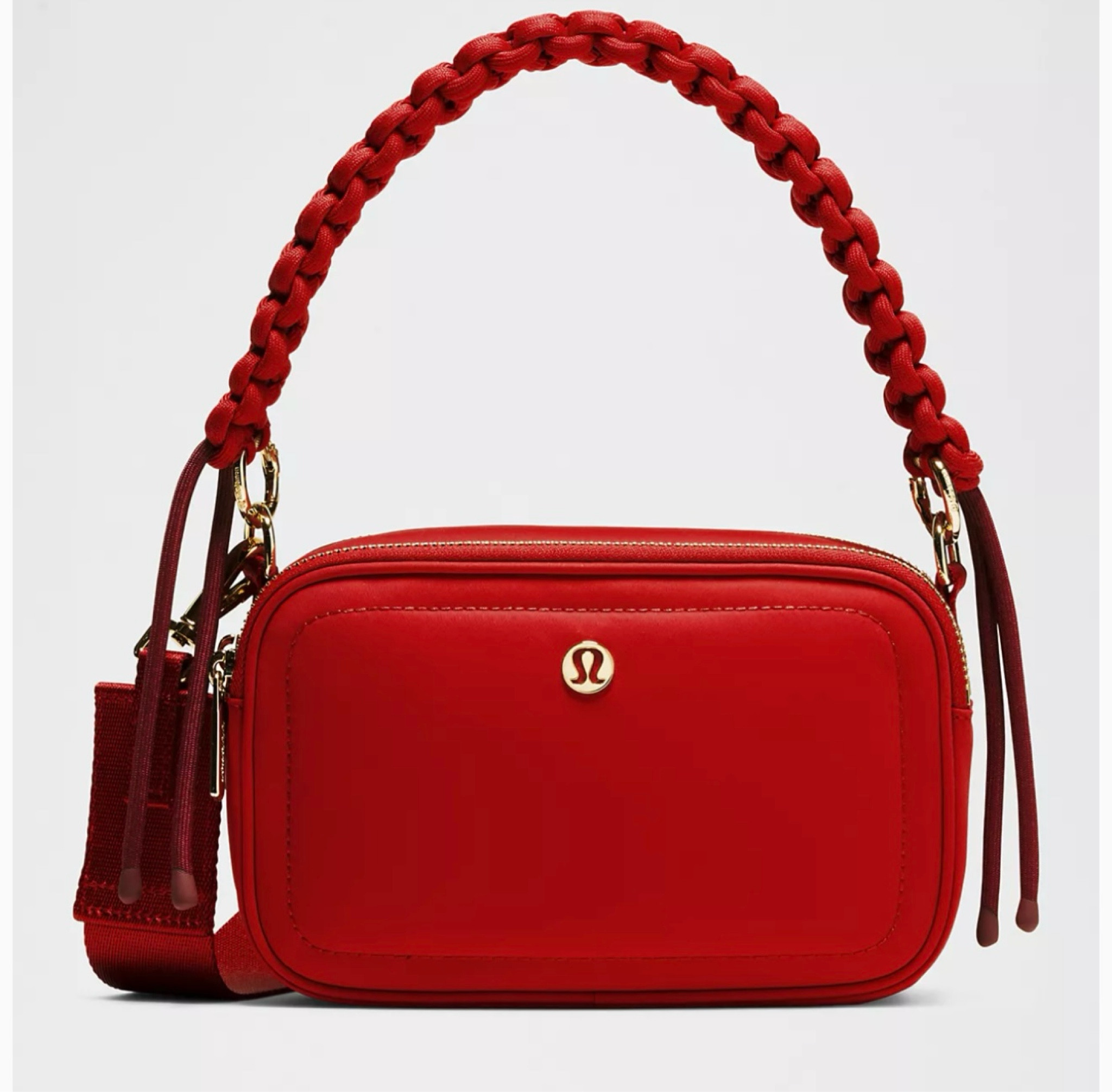 Red bag ❤️ #lululemon 
Lululemon purse great for around the holidays and valentines 💌  

#LTKFindsUnder100 #LTKStyleTip #LTKItBag