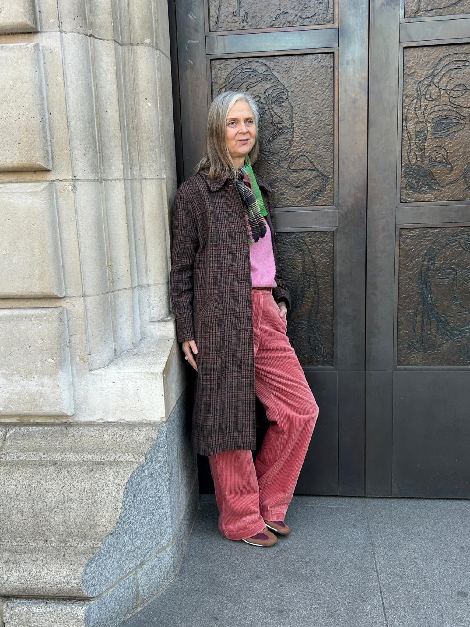 Winter is the time when I reach Peak Wardrobe Happiness. All those lovely fabrics to layer up: tweed, velvet, wool, corduroy... Mixing and mismatching is the way to go with different textures...

#LTKover50style #LTKuk #LTKeurope