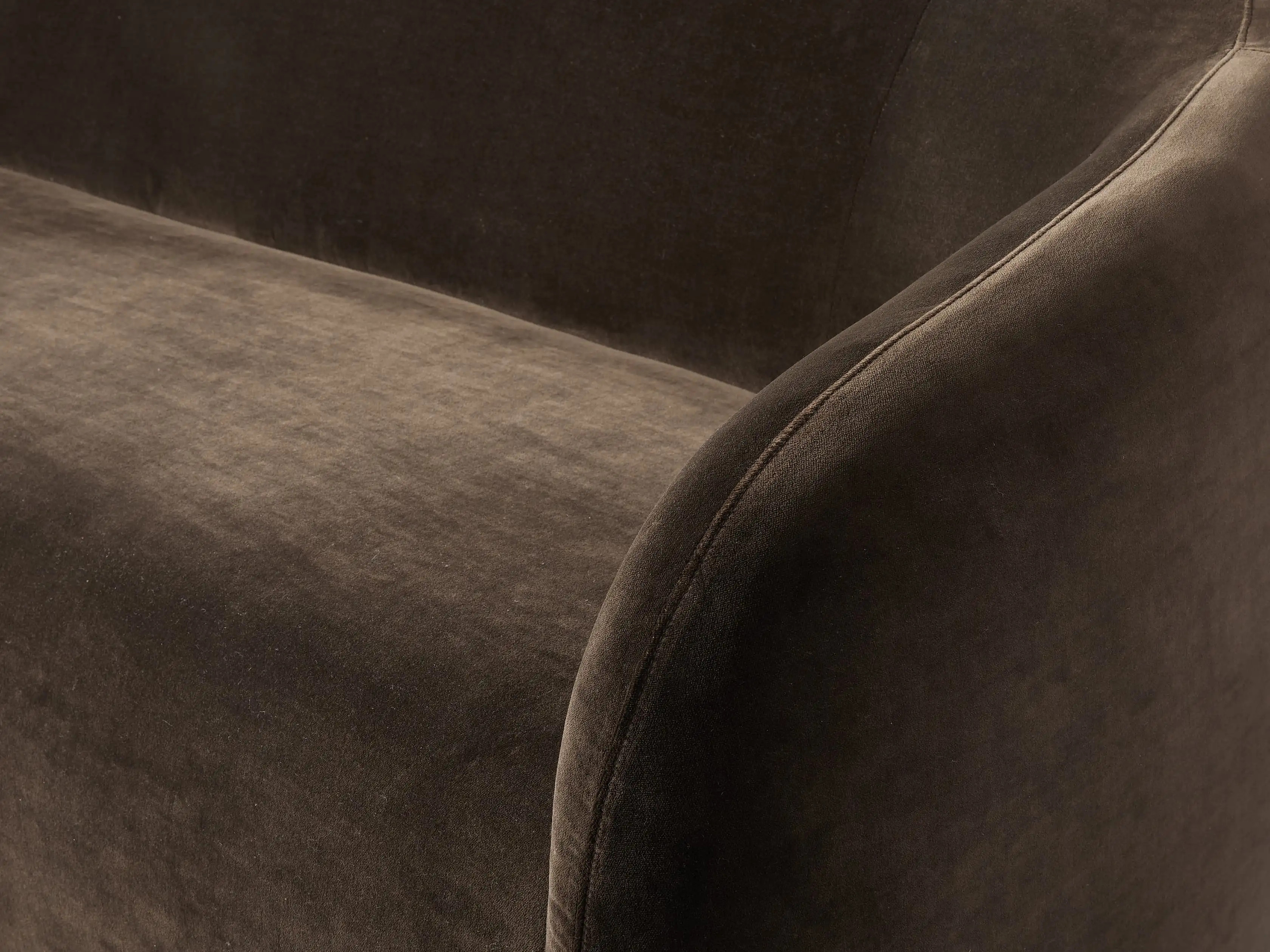 Fresno Sofa in Vance Cocoa | Arhaus