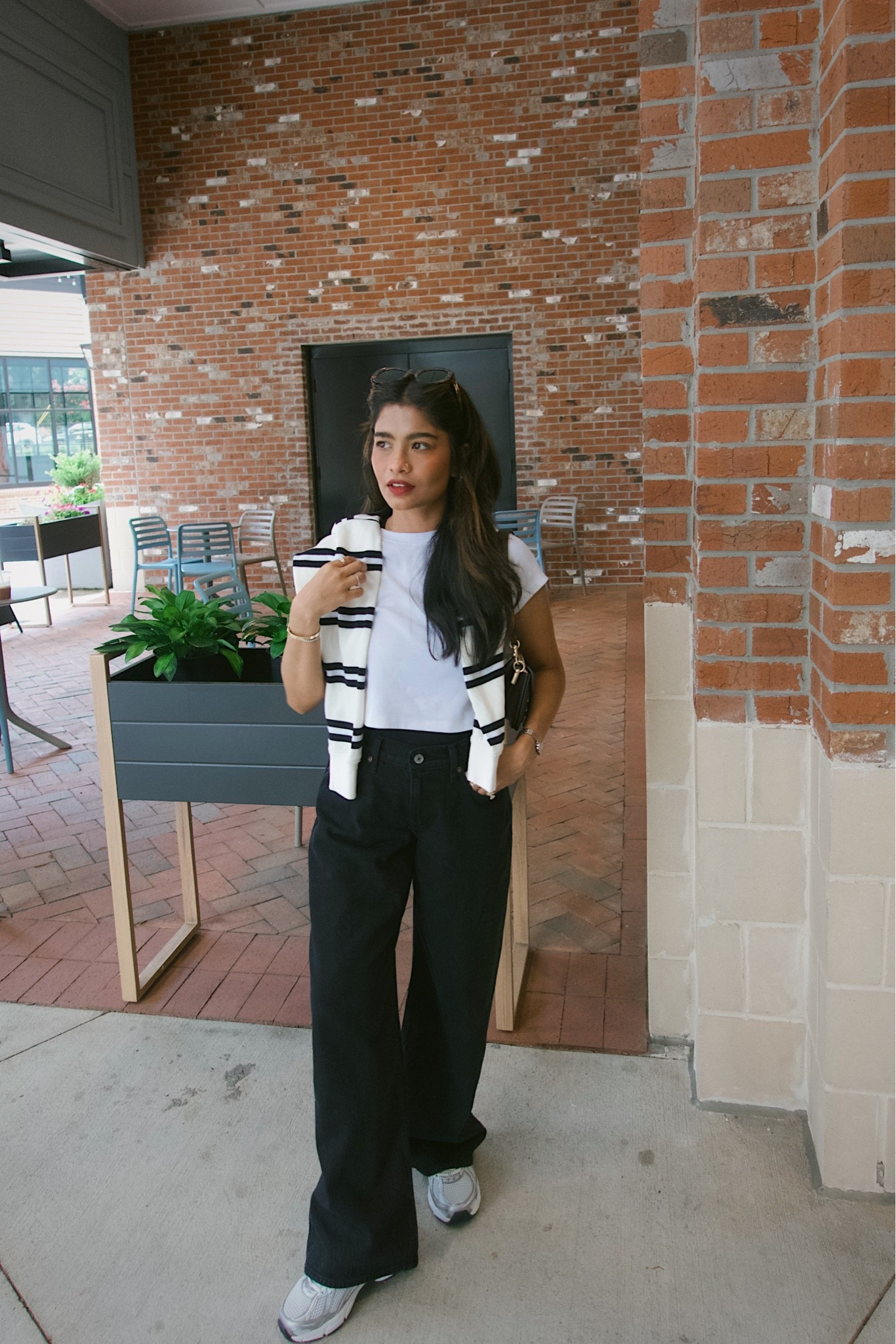 Easy casual petite mom outfit:

Wearing 25 short in loose low waist jeans (they don’t fall so low—more midwaist on petites)
Wearing medium in tomboy tee

#LTKmomlife #LTKPetite #LTKootd