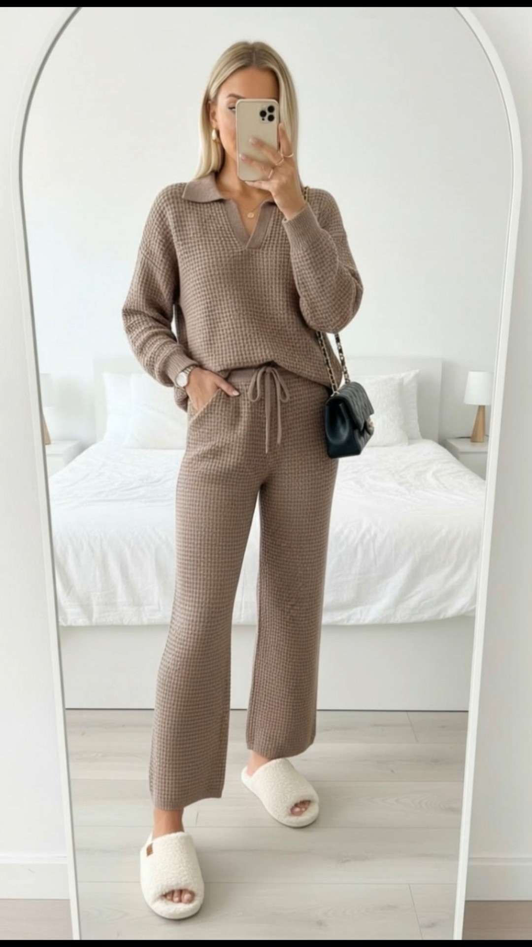 ✨ The soft set you’ll live in all season ✨
If you love looking put together while feeling like you never left the couch… this outfit is your new best friend. The fit is relaxed, the knit is buttery soft, and the matching set makes it look effortlessly elevated with zero effort. Pair it with comfy slippers for home or swap for sneakers to head out the door.
Trust me — this one’s a SAVE ✔️ because you’ll reach for it on repeat. Lounge wear, pajamas 
Linking everything on LTK! 🤎🛍️



#LTKgrwm #LTKCyberWeek #LTKmomlife