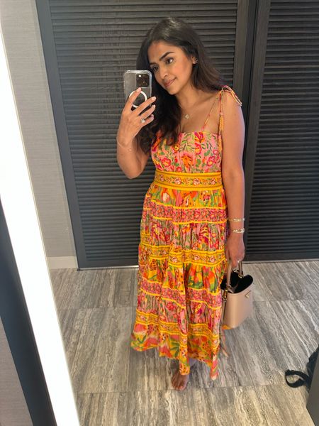 Love this tiered midi dress that’s colorful and bright for summer !!