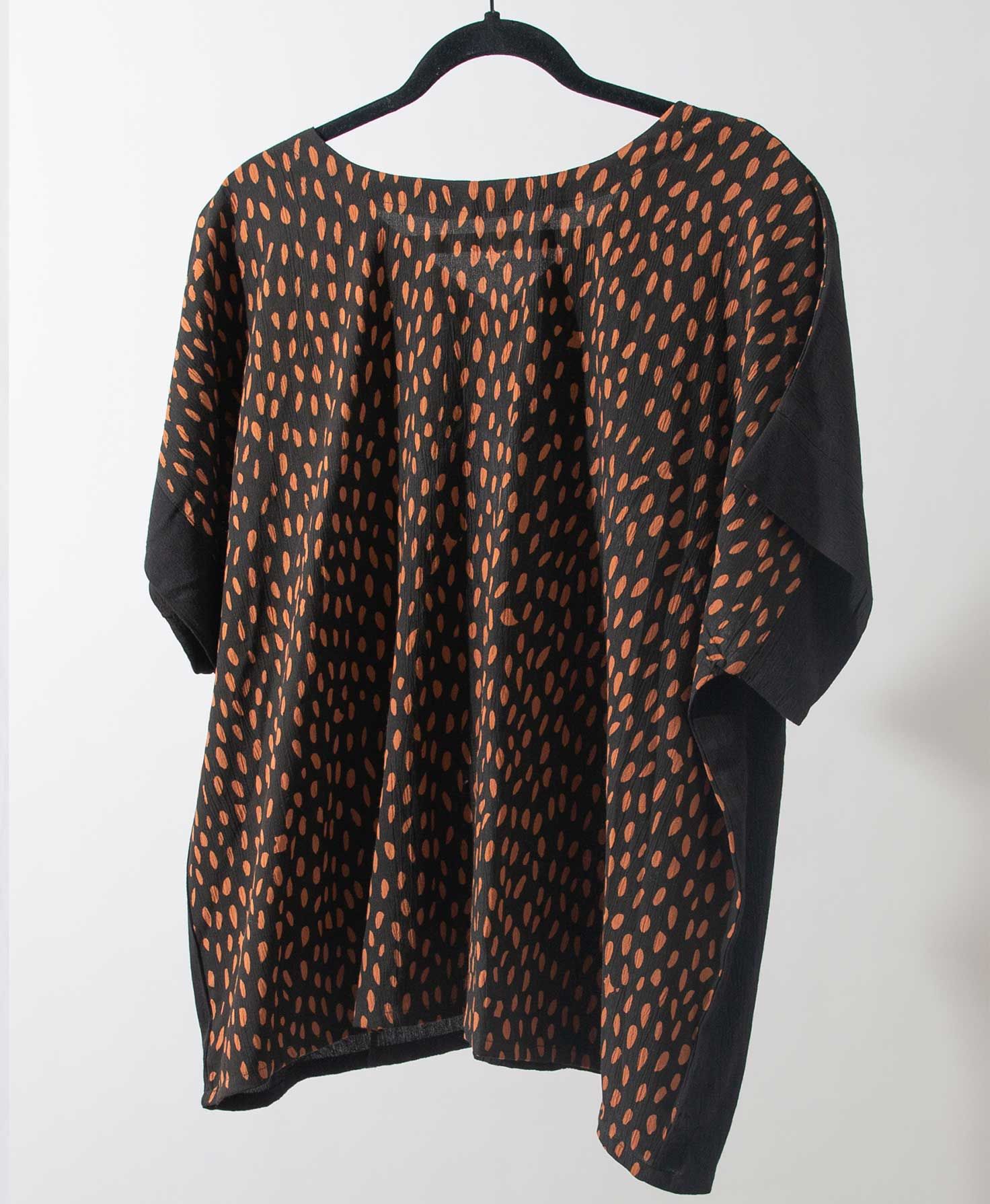 Split Seam Blouse, Amber Dot and Black | Noonday Collection