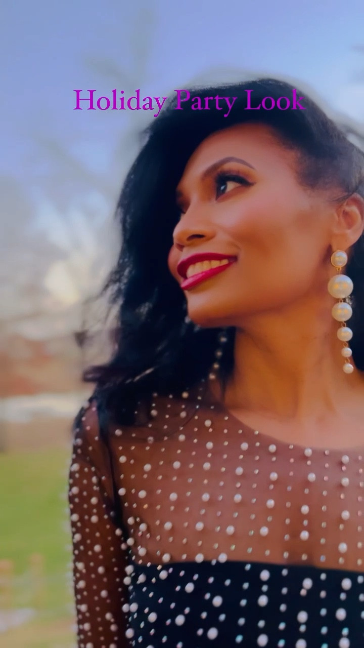 ‘Tis the season 🎄.

#LTKSeasonal #LTKstyletip #LTKHoliday