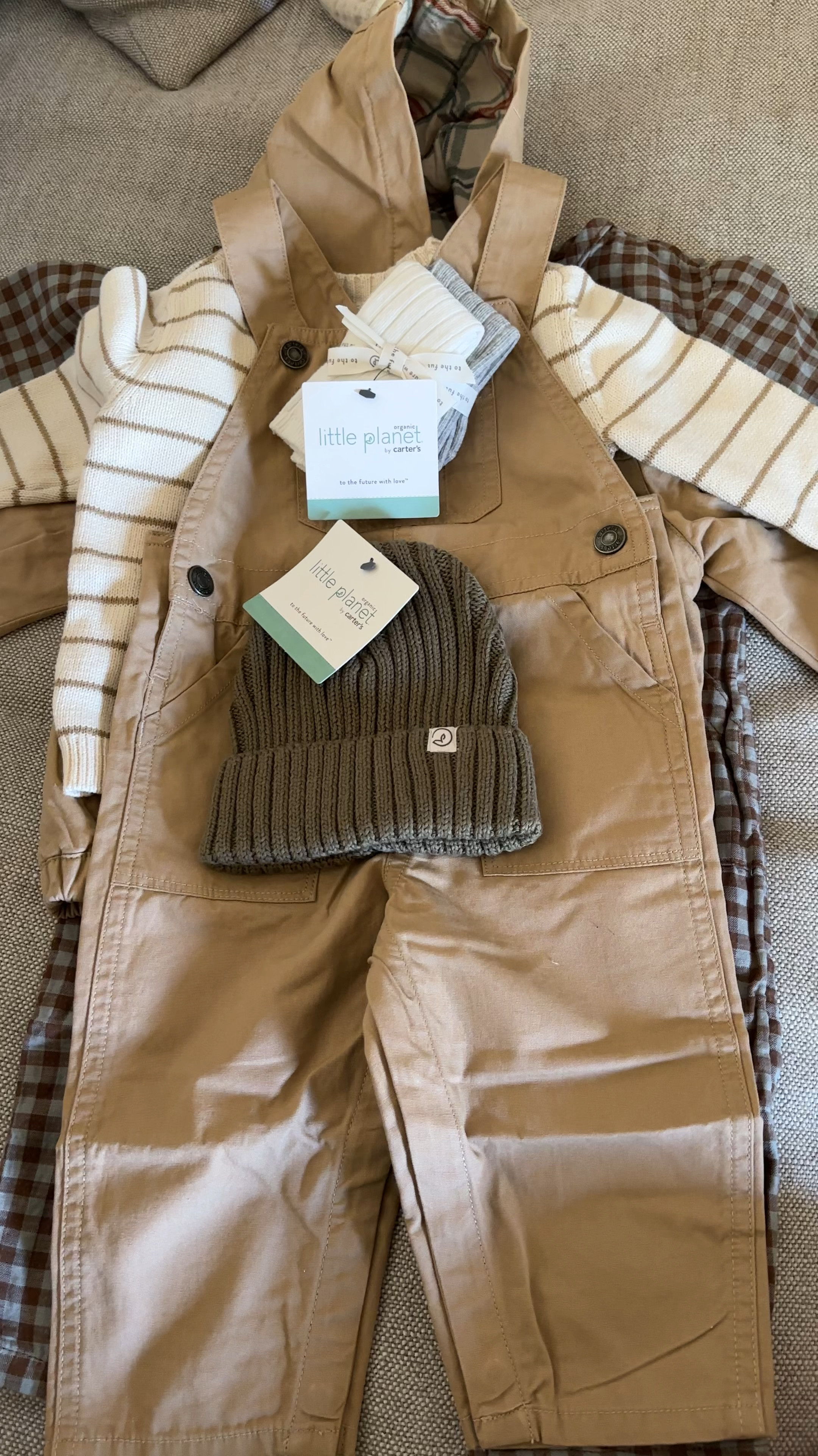 Our fall Carter’s order came in and it’s so perfect!! Great options for pumpkin patch, Thanksgiving, and beyond! #babyboy #falloutfits #fallphotos #thanksgiving #baby #pumpkinpatch #carters #kids #boys 

#LTKVideo #LTKFindsUnder50 #LTKBaby