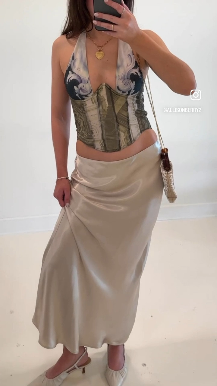 Spring outfit 🤍 linked everything. Bag is old from Zara

#LTKVideo #LTKfindsunder100 #LTKstyletip