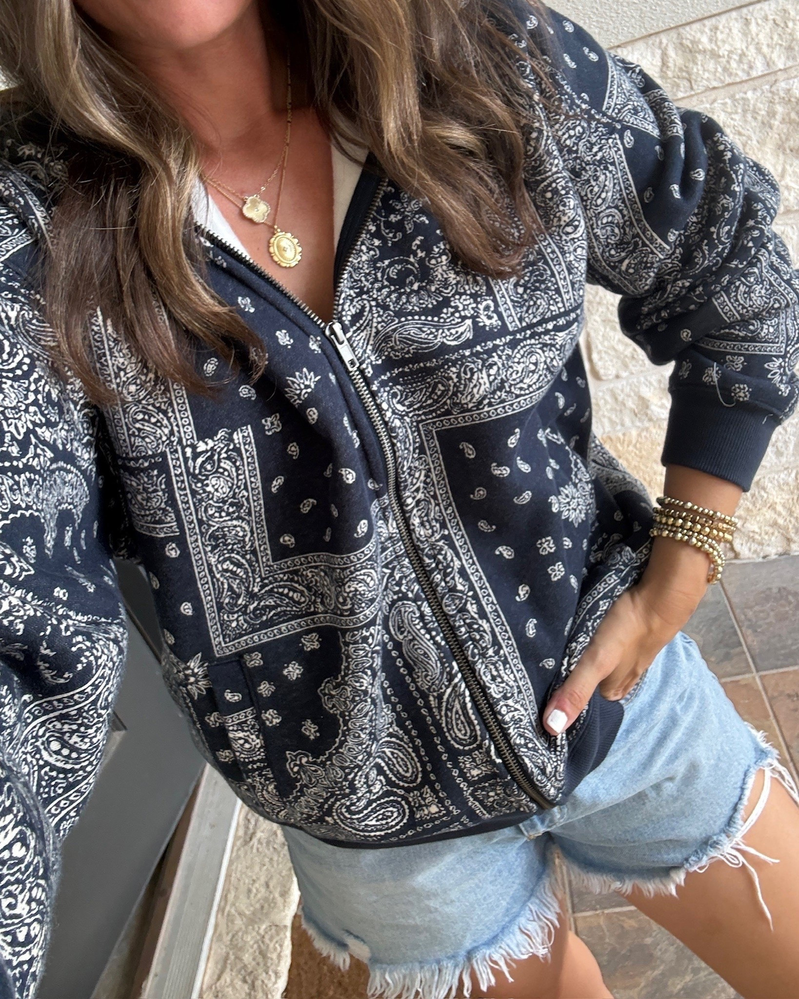 Who knew the MEN’S section at Target had jackets this good?! 👏 The bandana print, oversized fit, and designer vibes had me adding this one to my cart immediately! @Target

Target jacket, Target fashion, mens jacket, oversized jacket, bandana print jacket, Target fall finds, fall jacket, oversized fall style, casual fall outfit, fall layering, affordable fall fashion, JulieFranks