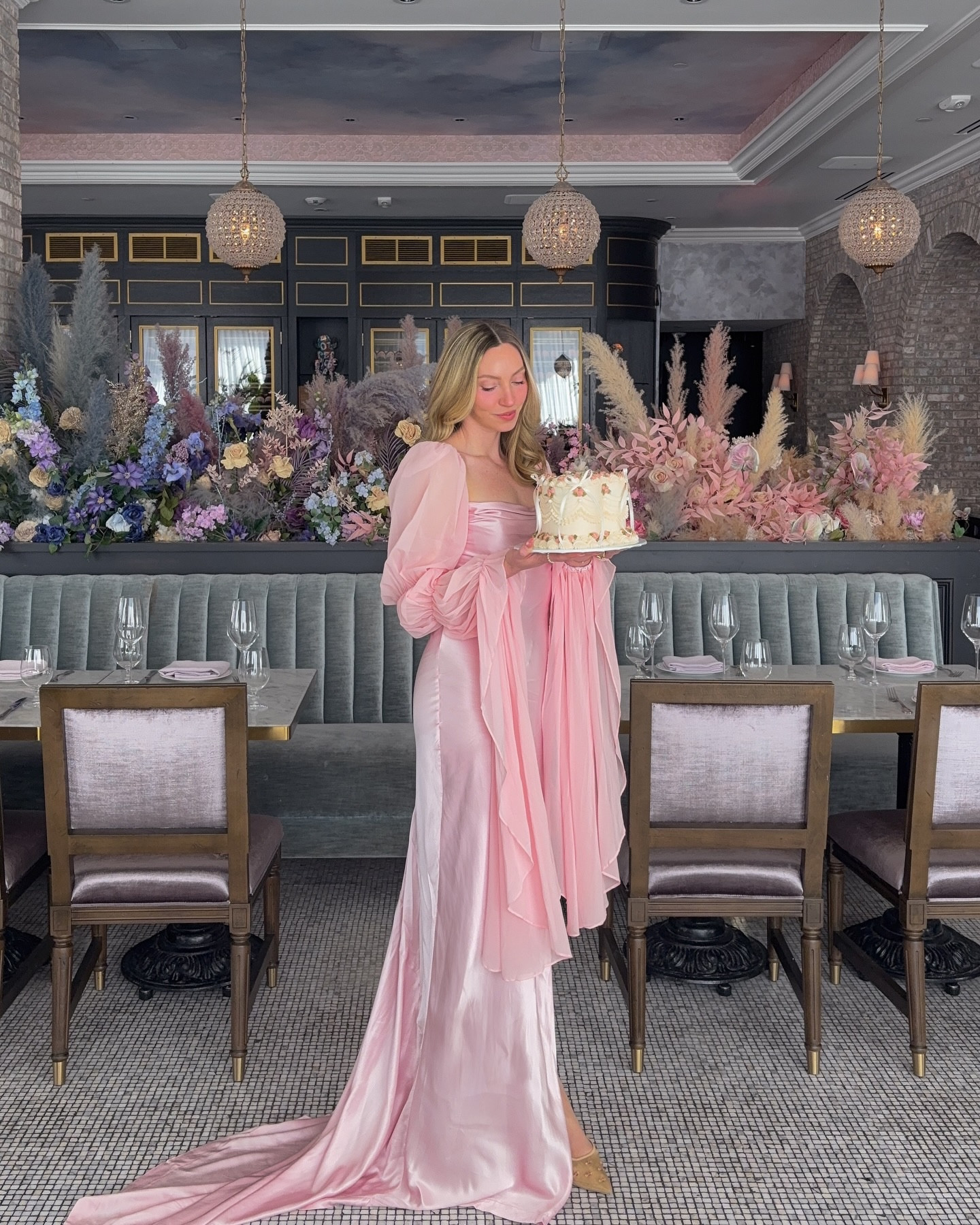 February 11! 🎂🎀 

Dress: @forloveandlemons 
Cake: @buttercreamboston 
#birthdayaesthetic #pinterestgirl #girlyinspo