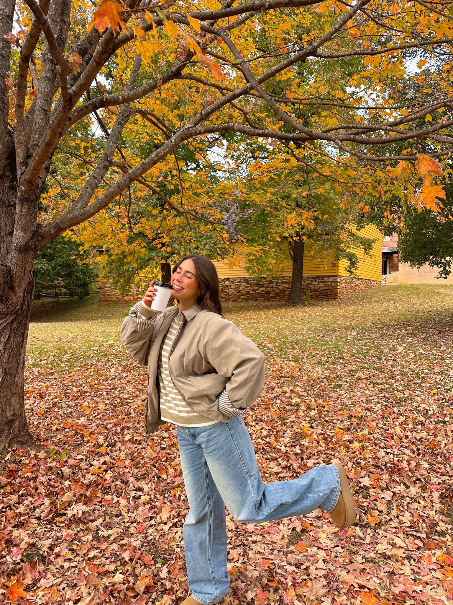 Simple fall outfit💛🪵 code JADYNHARGER for called to surf!🫶🏼

#LTKFindsUnder50 #LTKSeasonal #LTKStyleTip