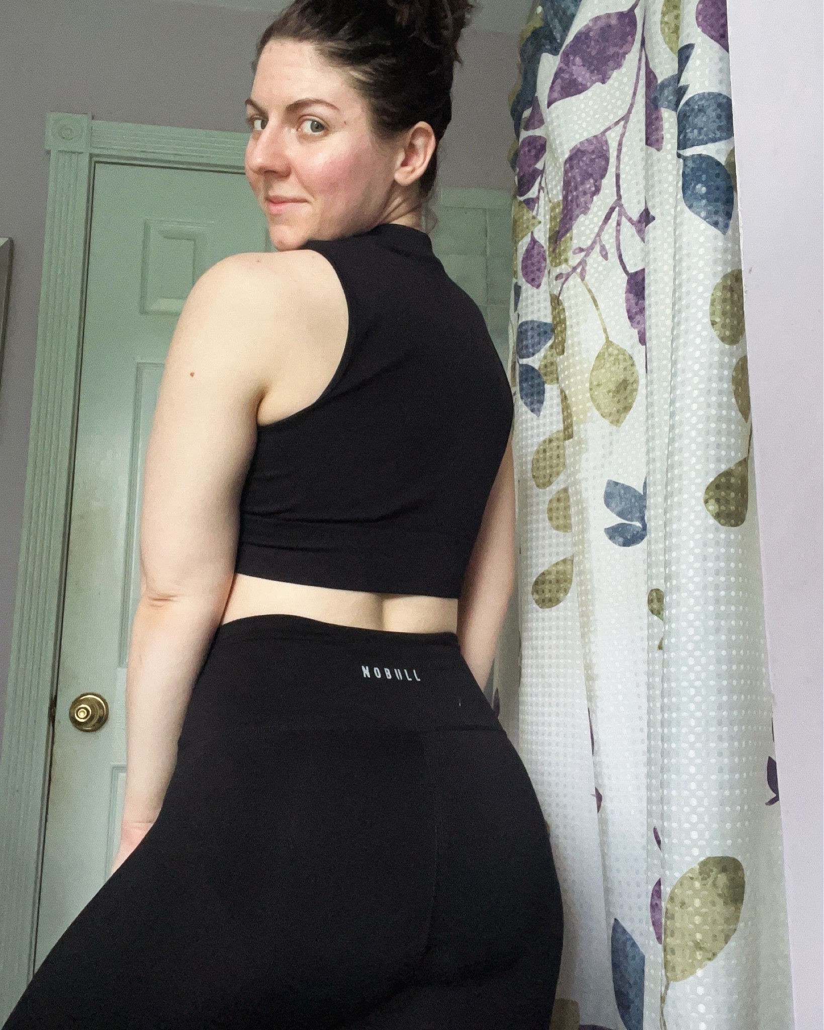 inhale good vibes, exhale bulls*** ✌️💖 i’ve spent quite some time testing out different styles and brands of workout leggings and my final results are in!! 👇

💖 these workout leggings by nobull are hands down, my FAVORITES!! 

✨ shop workout leggings and sneakers on my ltk shop (username: banannie) - link in my bio! 

💖 feat. brand - @nobull 

#TheBanannieDiaries #TheBanannieDiariesByAnnie #nobull #nobullproject #workoutleggings #workouttime #workoutfit #workoutlifestyle #fitnessmotivation #fitnessoutfit #ltkfitness #ltkactive #blackleggings #fitnessjourney #outfitofthedaybabe 

#LTKStyleTip #LTKActive #LTKFitness