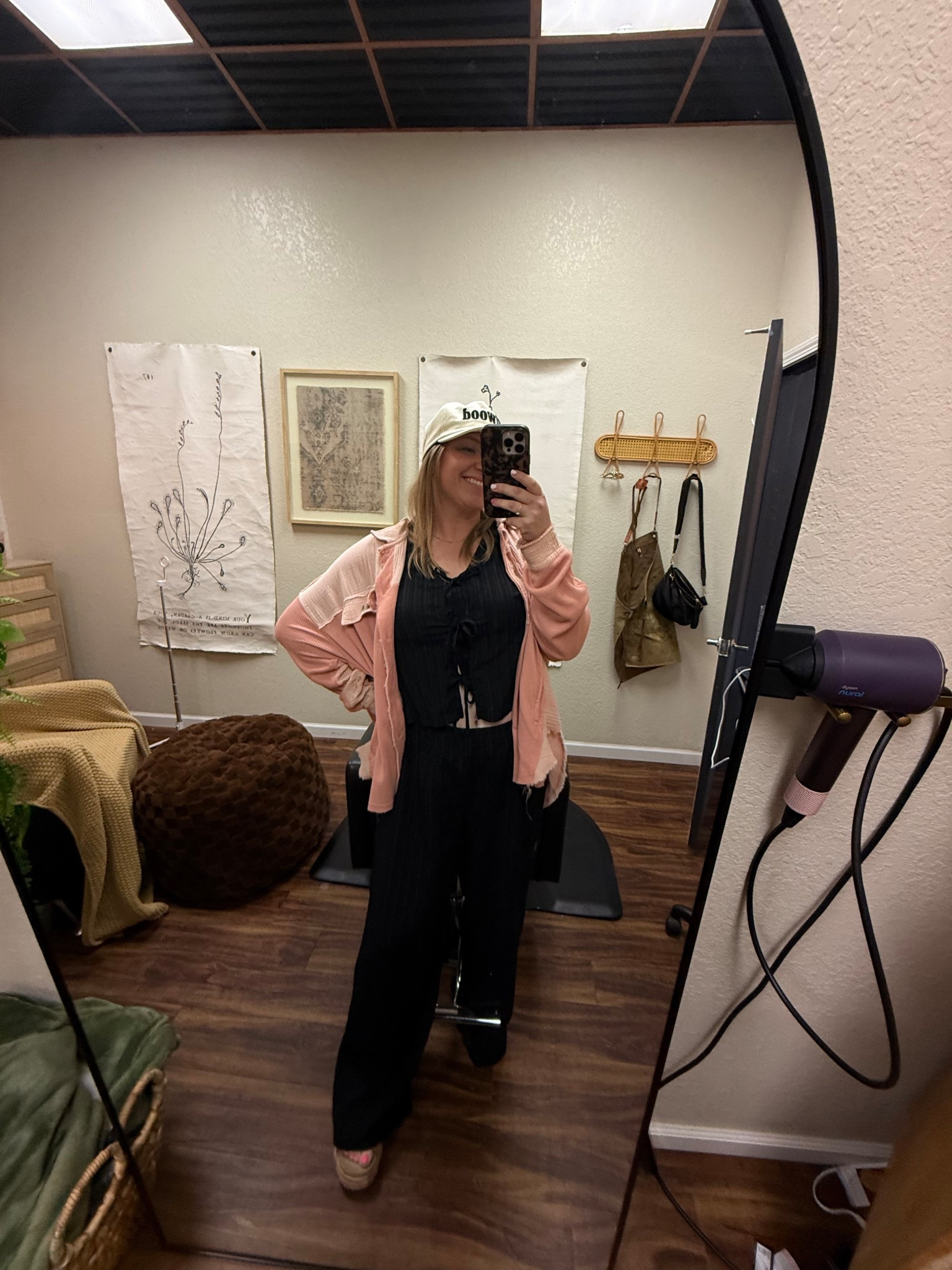 Love a good 2 piece set 🖤



#LTKootd #LTKselfcare #LTKmomlife