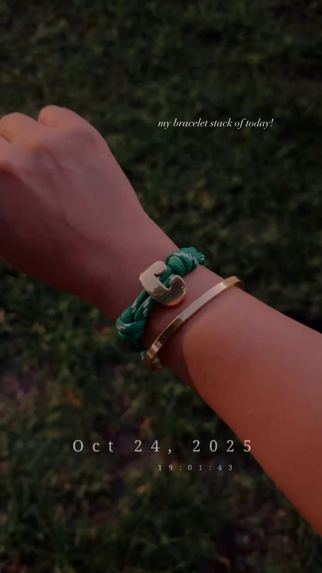 My bracelet stack of the day! I was able to tag both of them + a couple more options ✨

Bracelet stack, bracelets, gold bangle, bangle

#LTKHoliday #LTKGiftGuide #LTKSeasonal