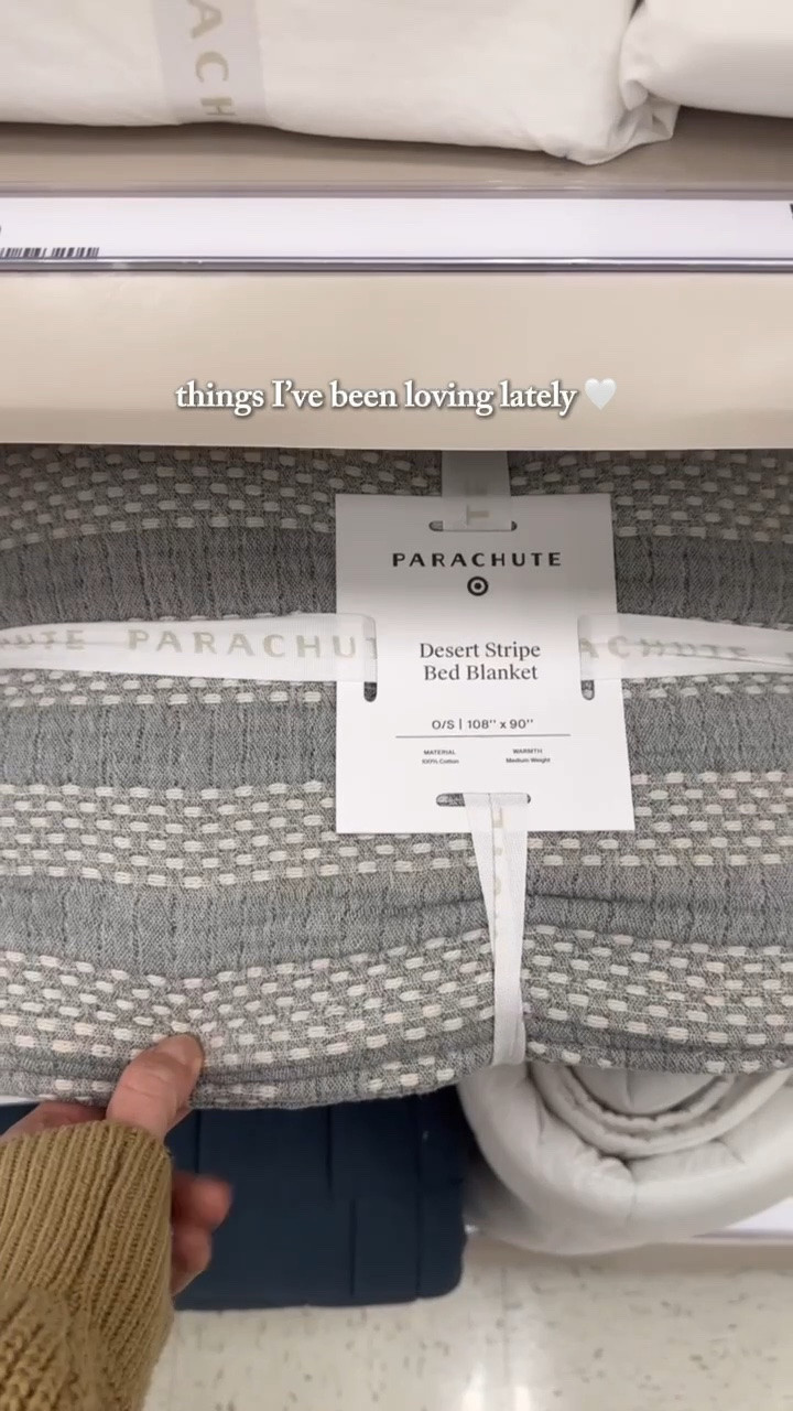 From long lumbar pillows to waffle towels, tinted glassware, and bedding for summer, here’s everything I’ve been loving lately. And I noticed some are even on sale!

#LTKSaleAlert #LTKHome