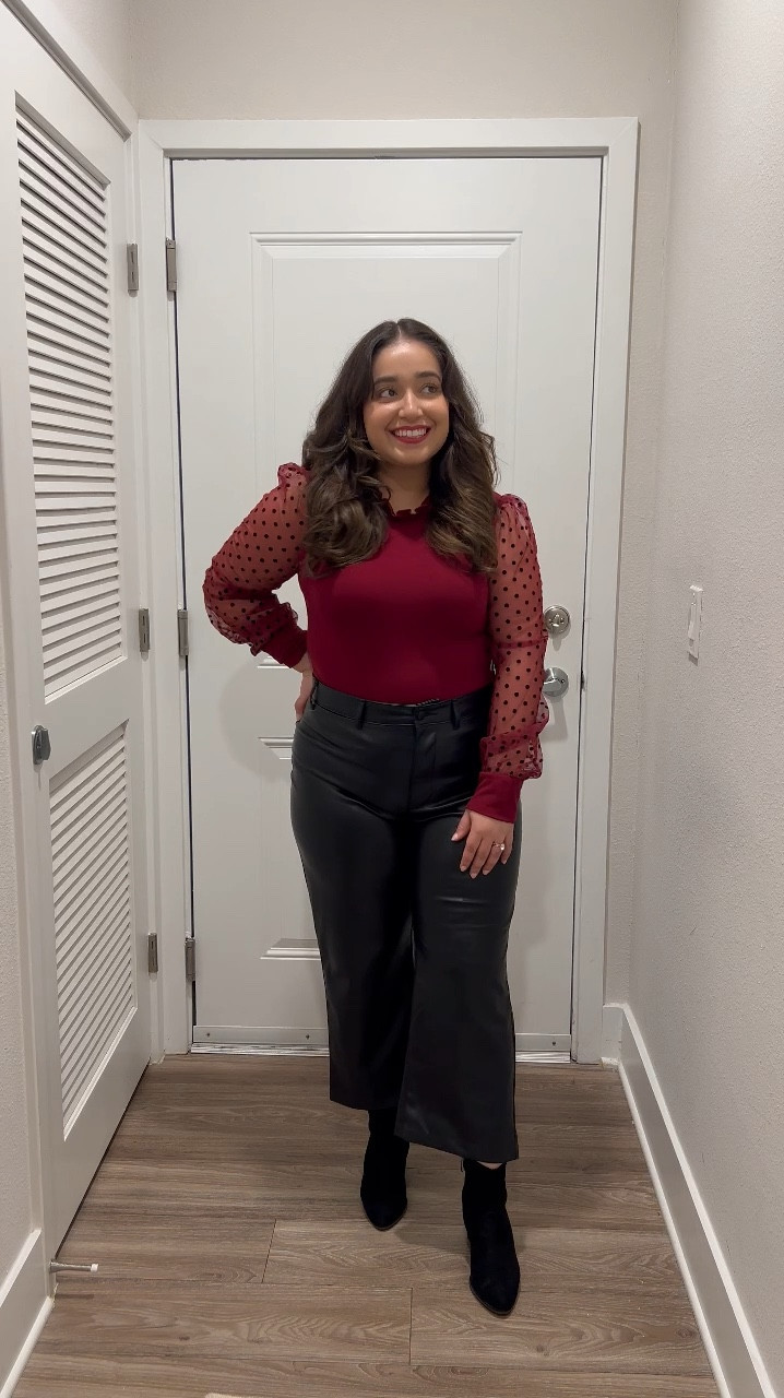 When a bodysuit just fits right🥰 
.
.
.
#mangopopbodysuit #mangopop #mangopophub #ad #gifted #creatorsearchinsights #valentinesdayoutfits 

#LTKStyleTip #LTKMidsize #LTKPlusSize