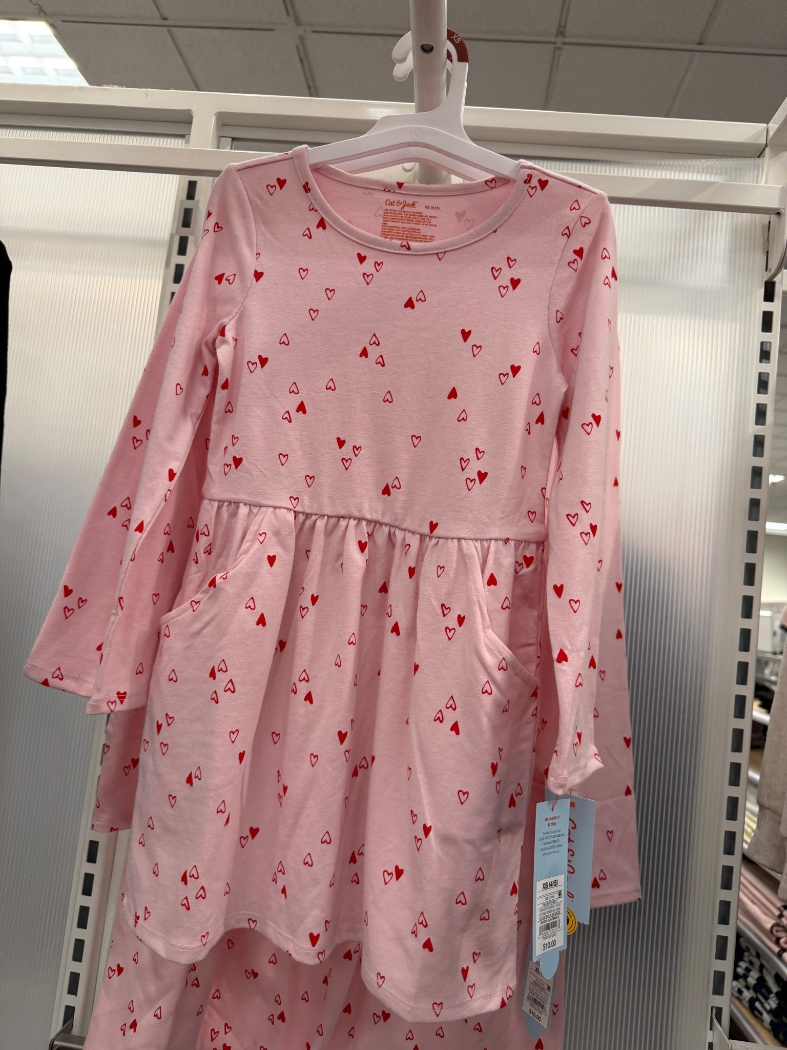 Cute Valentine’s Day dress!