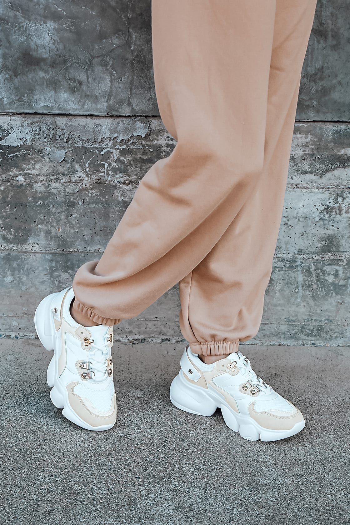 Wynn White Chunky Sneakers | Lulus (US)