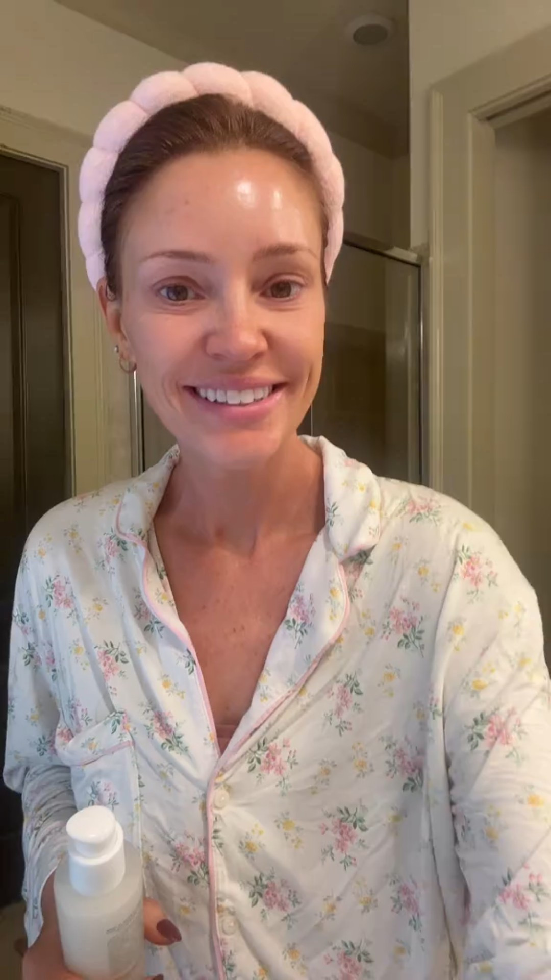 My morning skincare routine with skin pharm


#LTKGiftGuide #LTKselfcare #LTKHoliday