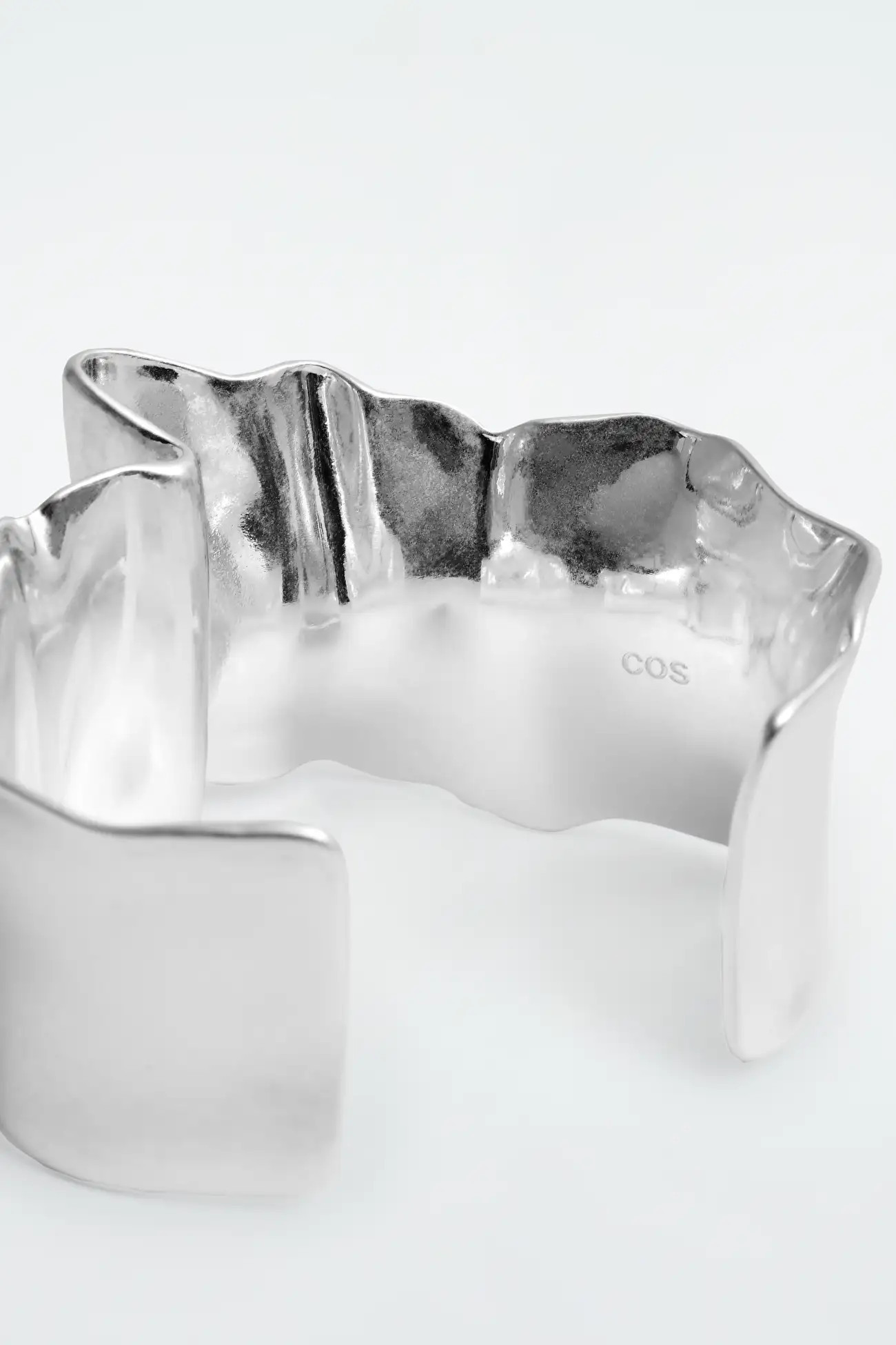 TEXTURED CUFF | COS (EU)