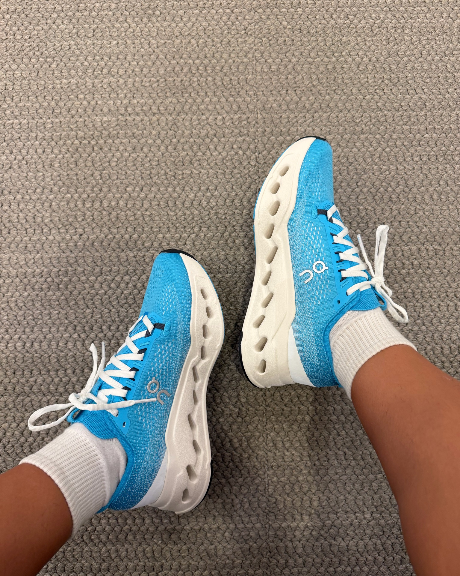 These sneakers are a MUST BUY! 🤍👟
From $180 ➝ just $119 during the Nordstrom Anniversary Sale! 🔥 Such a good deal, and they're incredibly comfortable for everyday wear.
.
.
.
.
nordstrom anniversary sale, nordstrom, sale, on sneaker, active shoes, work out shoes

#LTKTravel #LTKActive #LTKootd