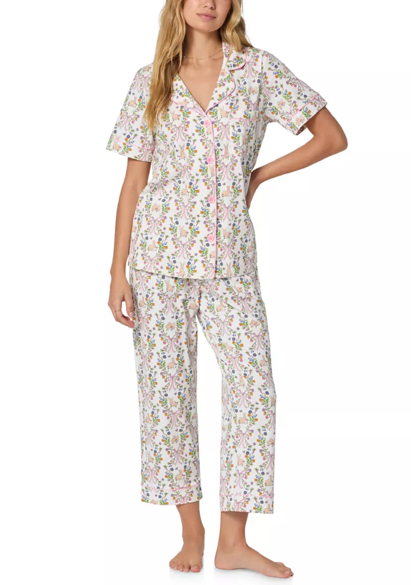 Women's Short Sleeve Cropped Pants Pajama Set | Belk