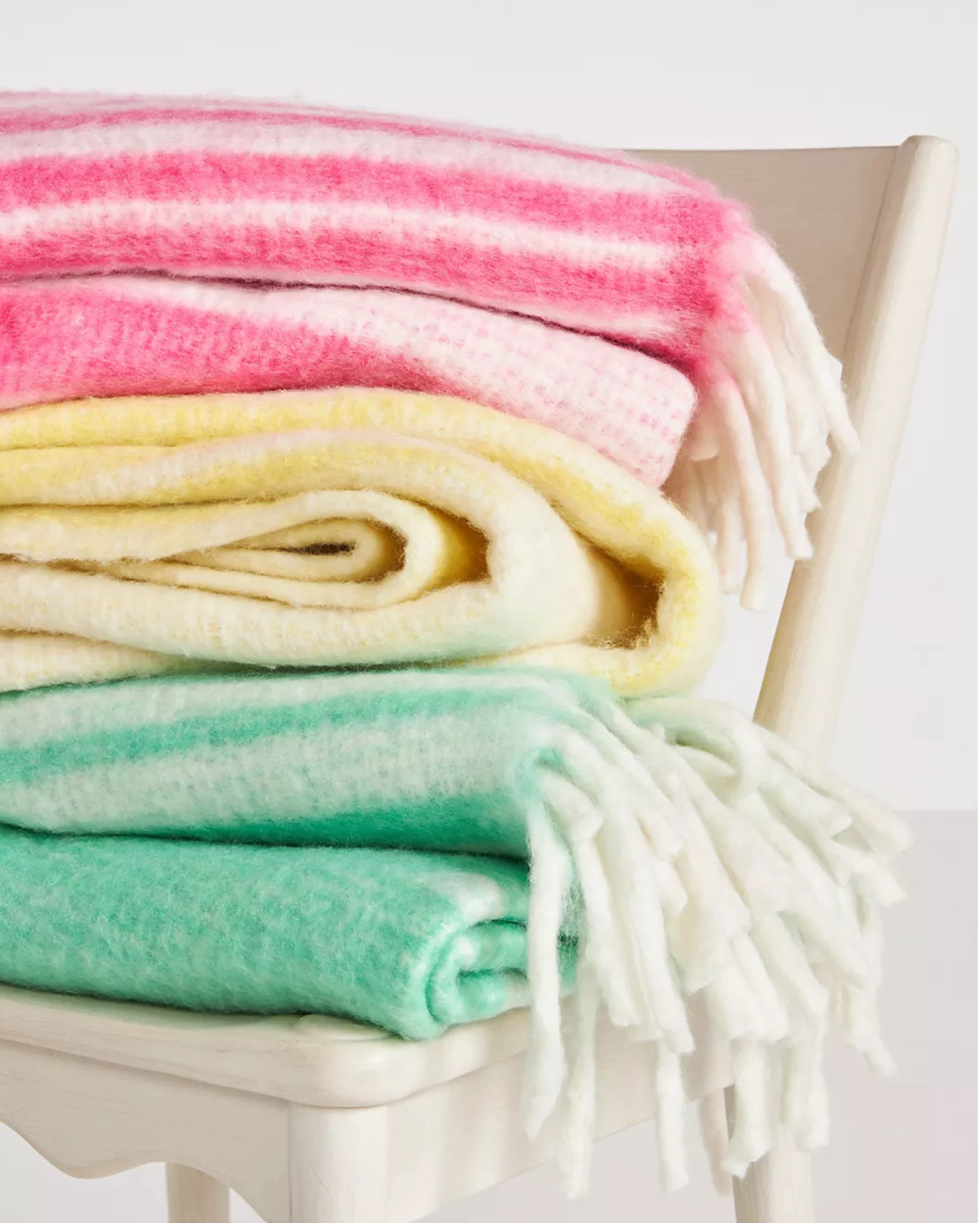 In love with these bright & beautiful throws! They scream spring & add such a fun, light vibe to the room. ♥️

#LTKhome #LTKfindsunder100