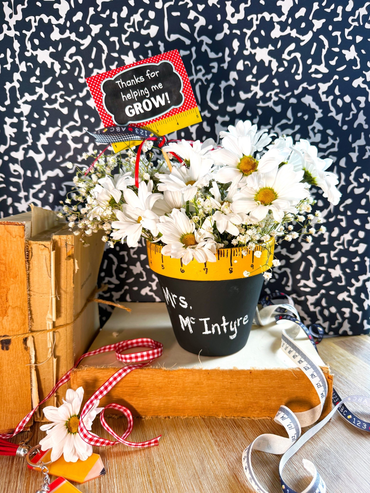 Teacher Appreciation Week is coming soon, here’s an easy gift to make teachers feel extra special! 



#LTKKids #LTKSeasonal #LTKHome