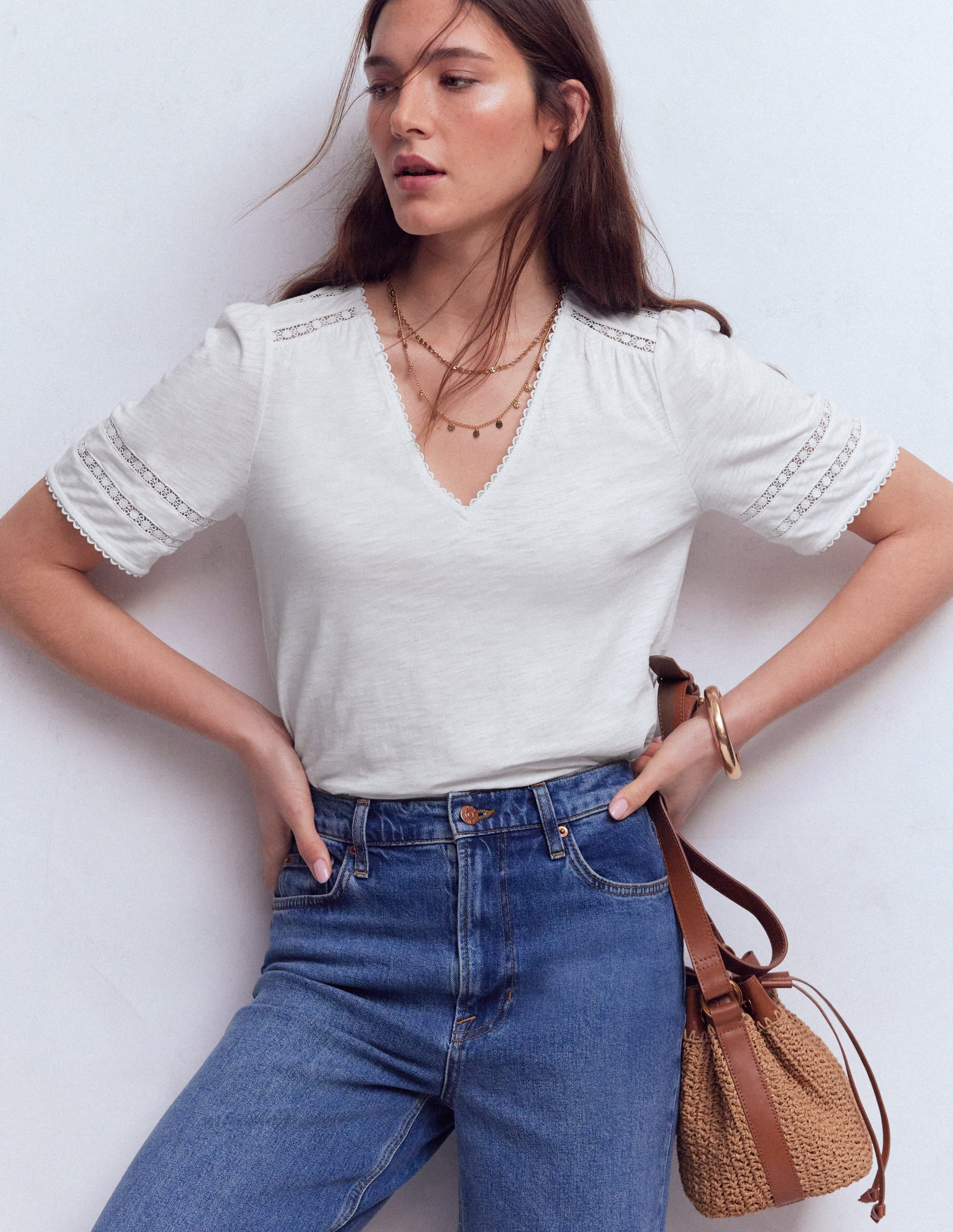 Poppy Trim V Neck T-Shirt-White | Boden (US)