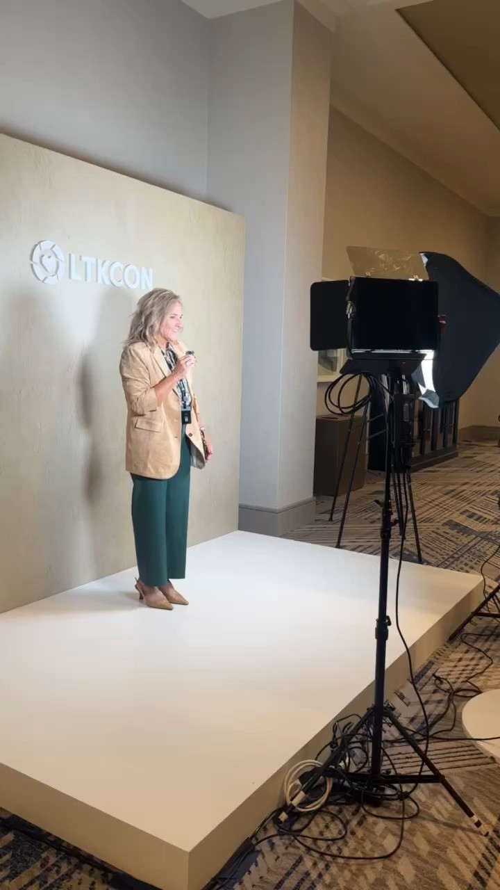 Colette pants size 29 regular.
Faux suede laser comes in a petite now size medium petite this is gorgeous! 
The Kira blouse in the prettiest floral size medium 
My Bianca, sling bags have been a favorite 
Gorgeous coach bag! 

#LTKOver40 #LTKCon #LTKPetite

#LTKCon