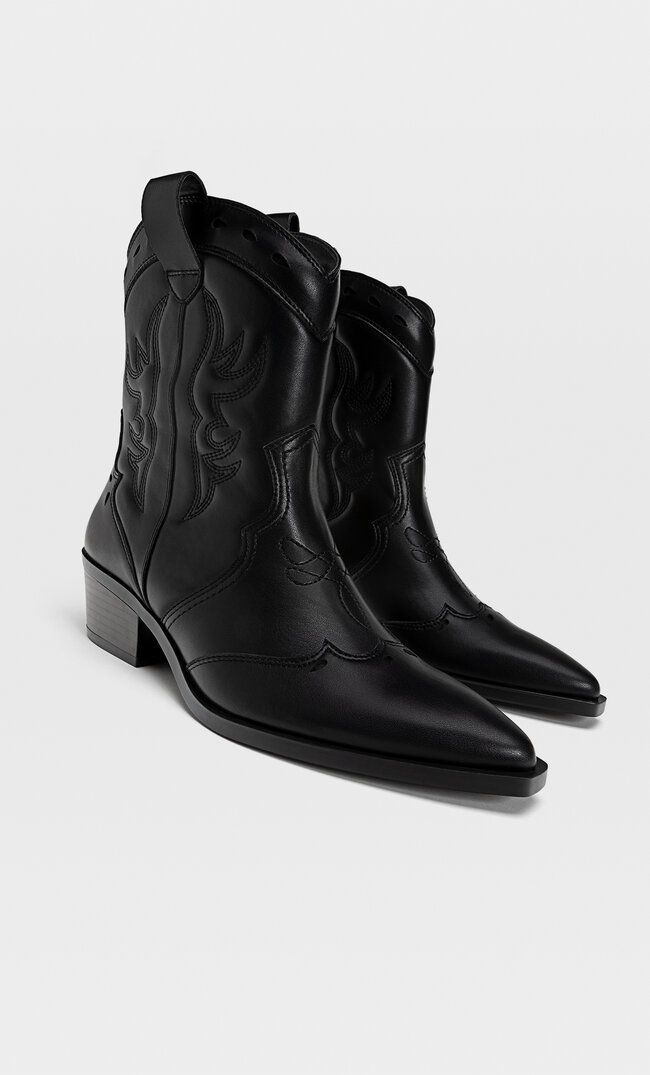 Black cowboy ankle boots - Women's fashion | Stradivarius United Kingdom | Stradivarius (UK)