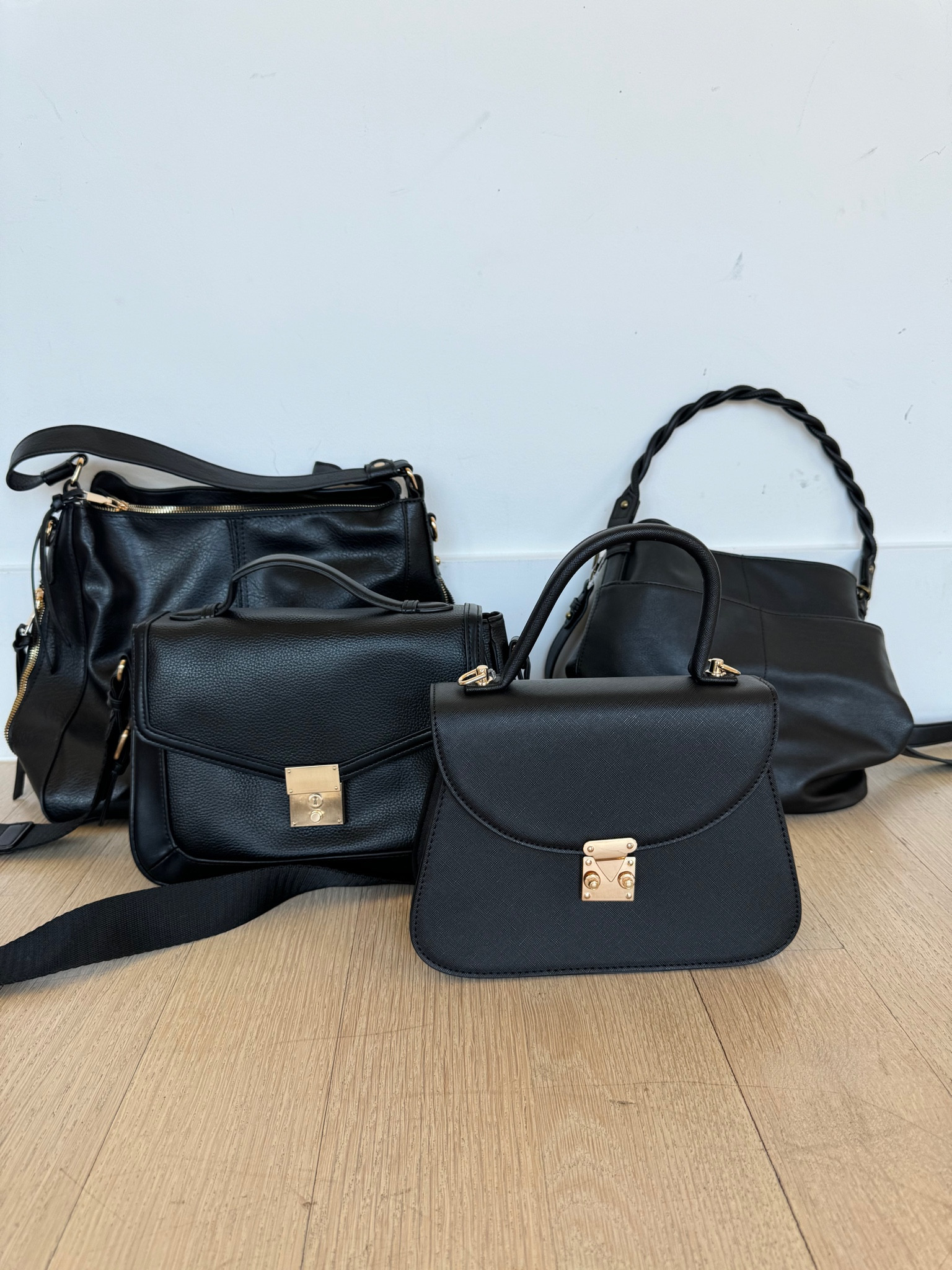 Walmart handbags 👛 @walmart #walmartpartner 

#LTKfindsunder50 #LTKitbag #LTKworkwear