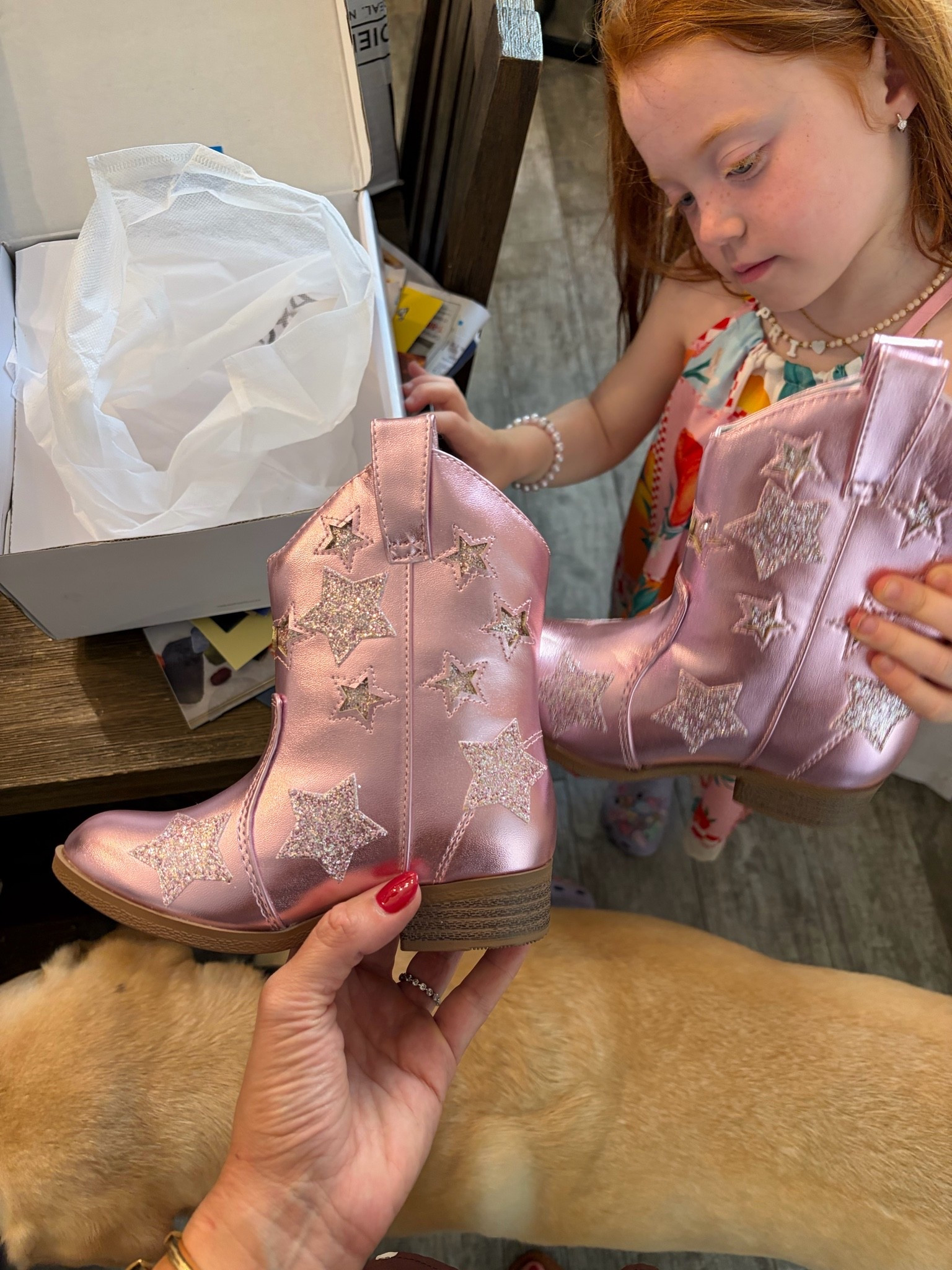 Little girl cowgirl boots
Pink boots
Boots for girls 
Kids fashion

#LTKKids