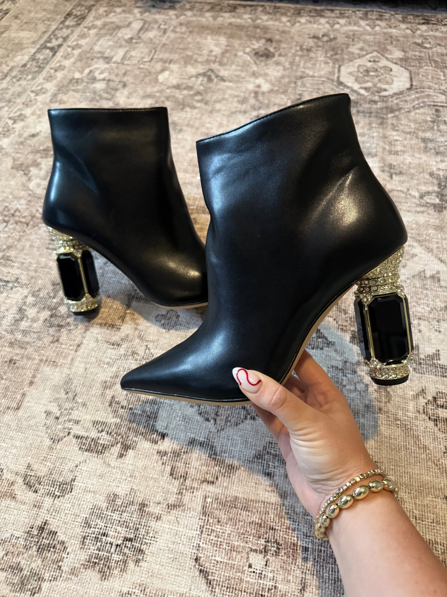 Perfect holiday booties from Amazonblack

#LTKHoliday #LTKGiftGuide #LTKCyberWeek