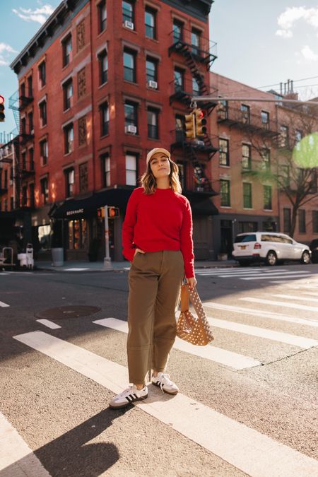 Red and olive green: the color combo I didn't know I needed


Red sweater 
Olive green pants
Adidas samba sneakers
Baseball cap

Spring outfit idea with barrel pants 

#LTKSeasonal #LTKshoecrush #LTKstyletip