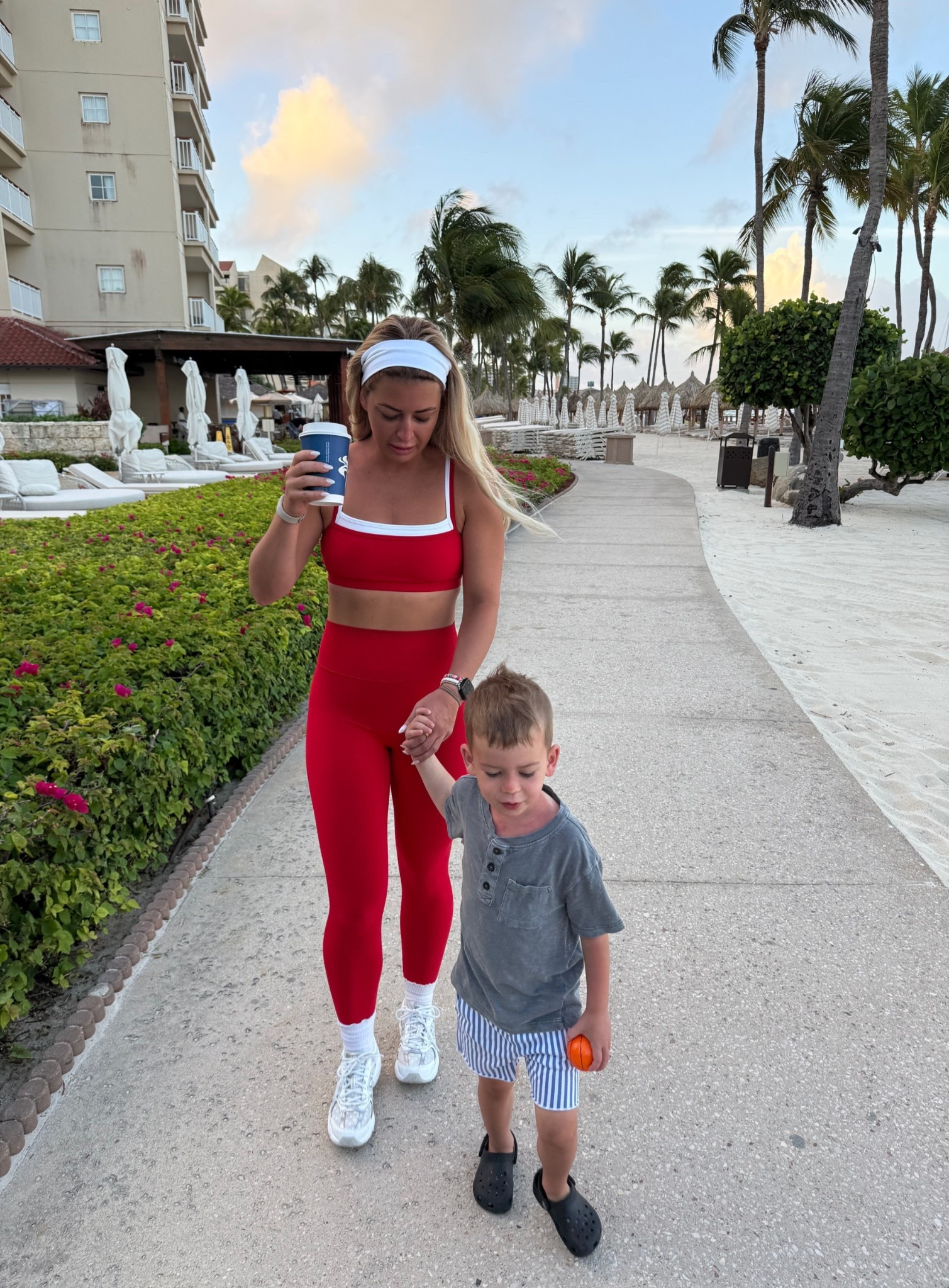 My fave workout set!!! Abercrombie has the most comfy sets for working out! Wearing a small top and medium bottom

#LTKfitnessgoals #LTKootd #LTKgrwm