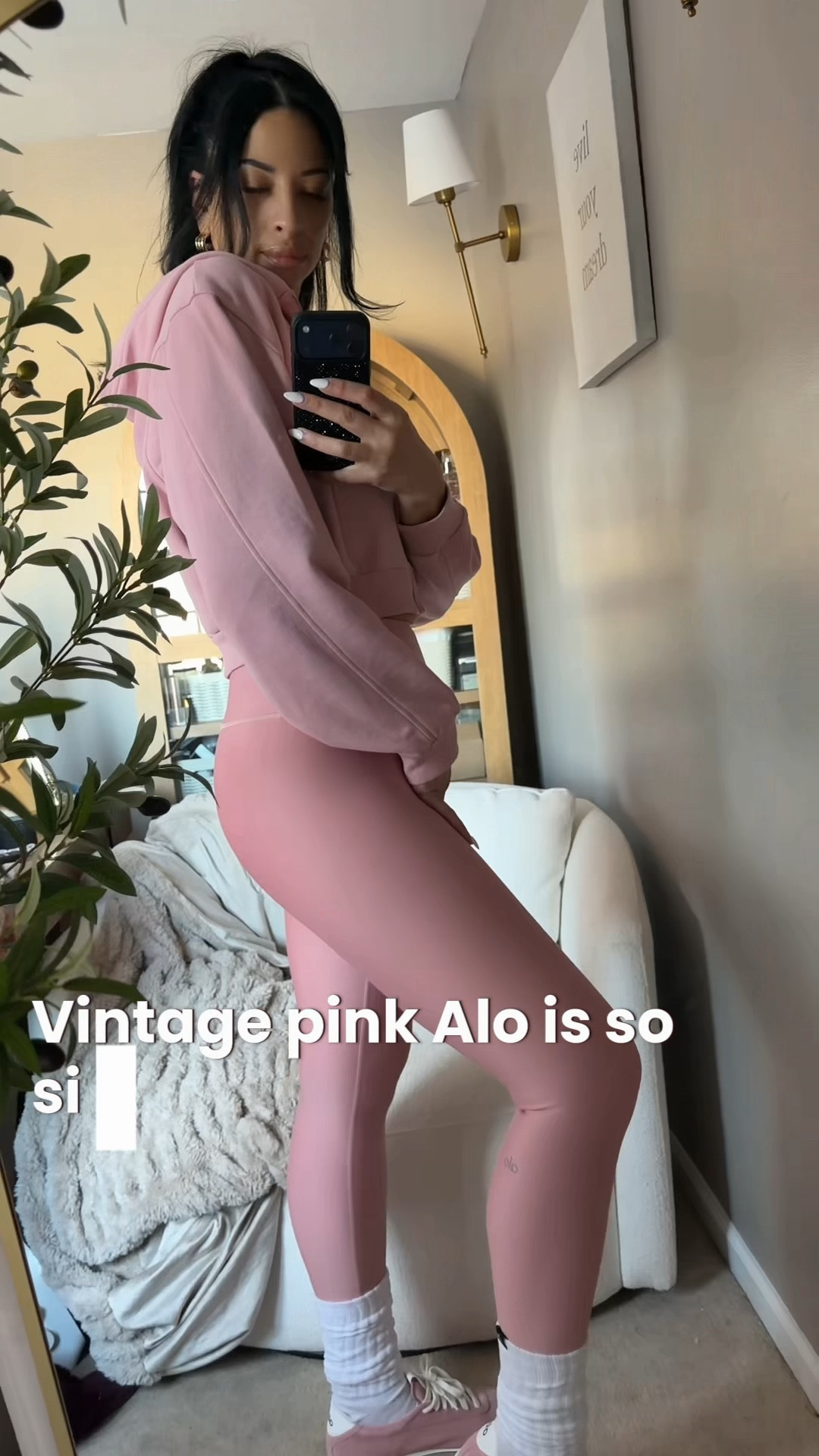 Styling the @Nike @SKIMS Pink Himalayan bra and Obsidian Wrap coat with the New @alo Vintage Pink airlift leggings and sweet escape hoodie 🩷🩷🩷🤏🏽

#LTKootd #LTKActive #LTKTall