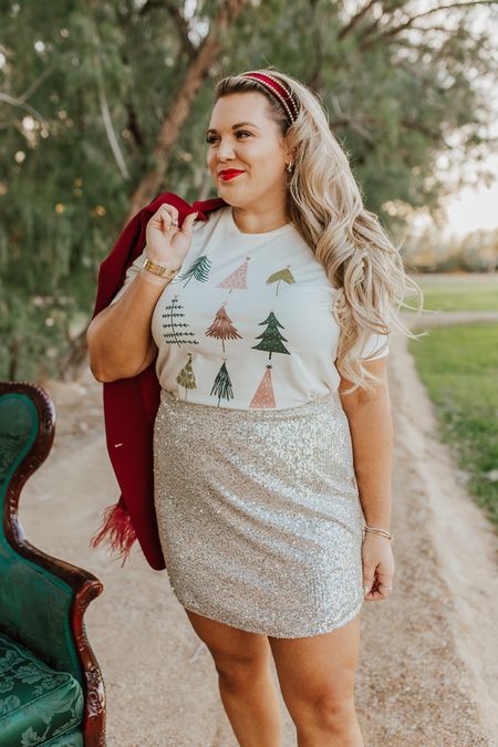 my Pink Desert Christmas tree graphic tee! wearing size large and goes to xxxl. wearing size large in red feather blazer 

#LTKunder50 #LTKcurves #LTKHoliday