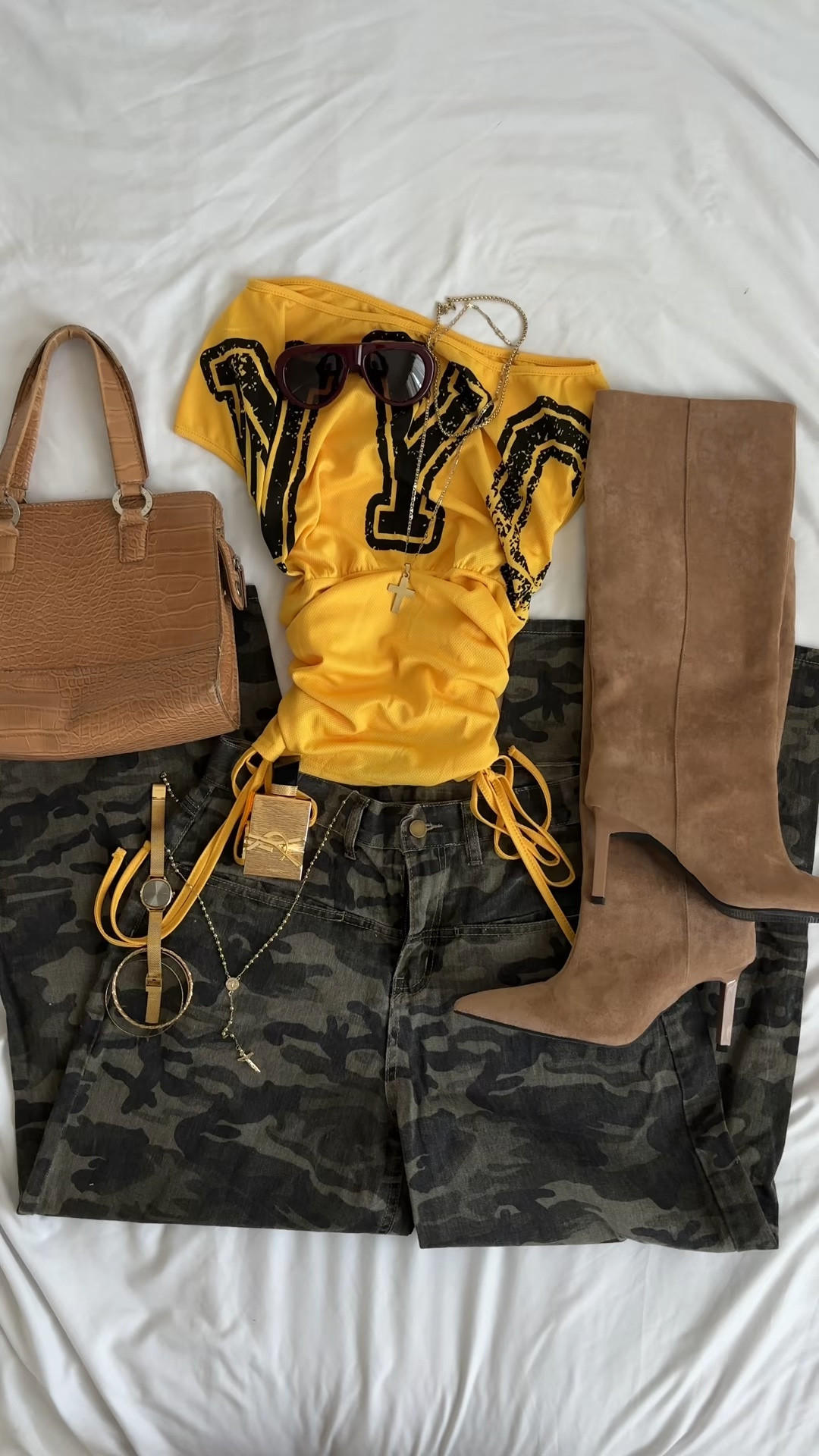 It girl comfy, streetwear, camouflage cargo pants, boots outfit

#LTKootd #LTKgrwm #LTKTall