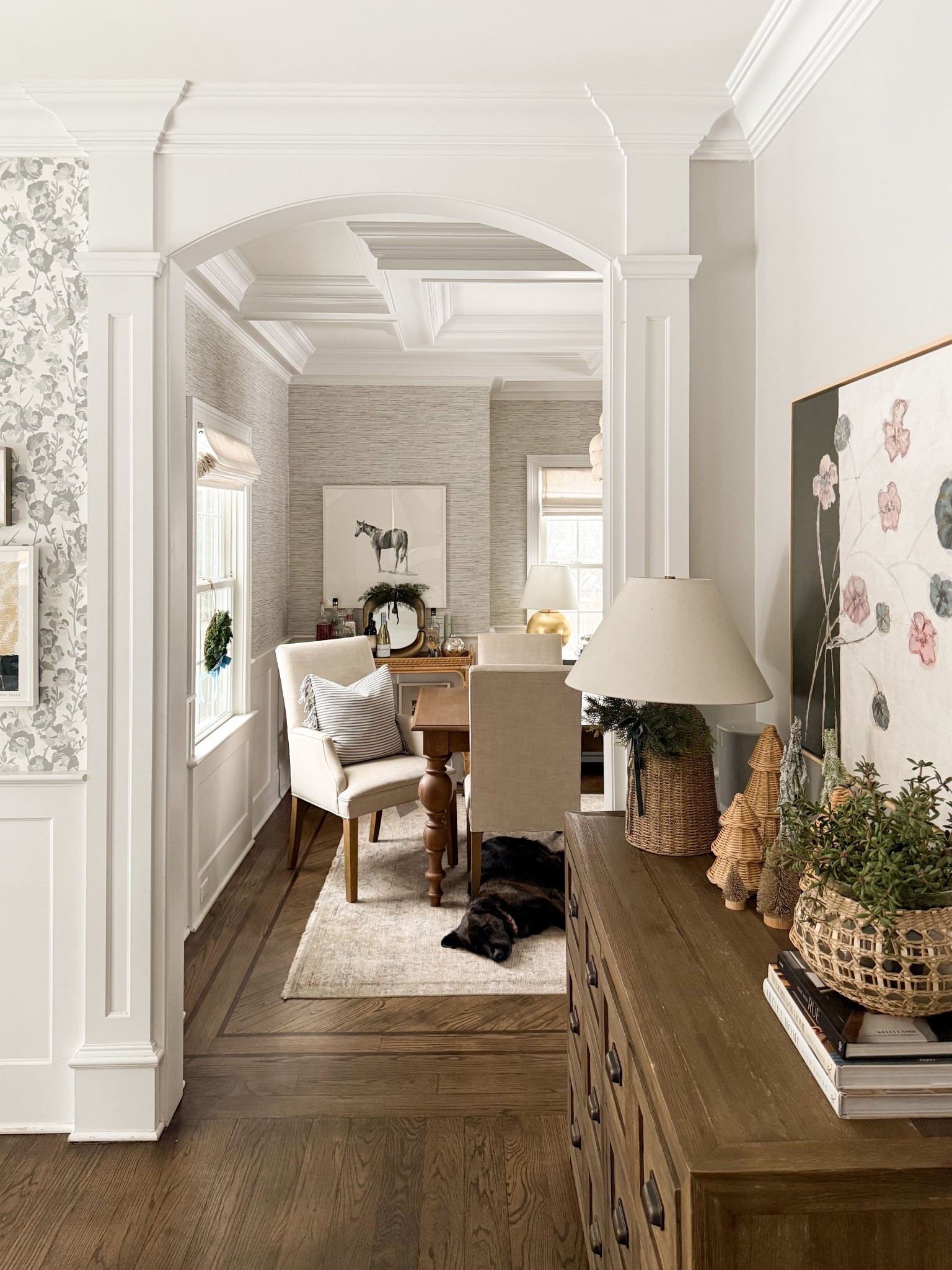 One week until Christmas! Sharing some holiday dining room inspo that transitions perfectly through the winter months 🙌🏻

#LTKGiftGuide #LTKHome #LTKHoliday