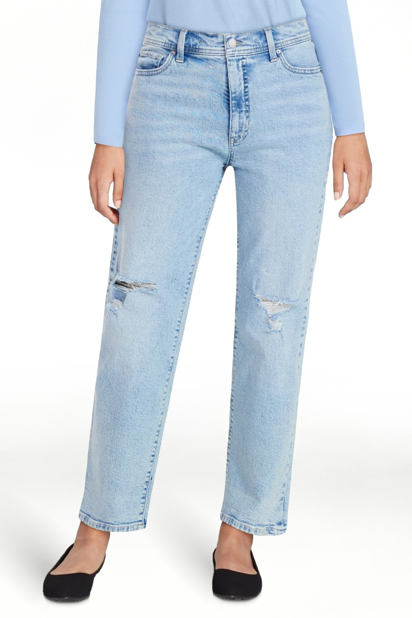 Time and Tru Women's Relaxed Boyfriend Jeans, 26" Inseam, Sizes 0-22 | Walmart (US)