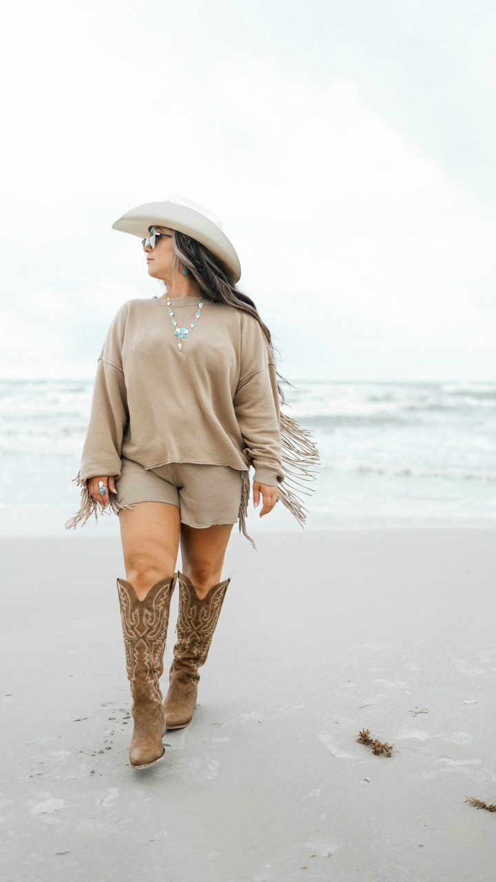 The kind of outfit that starts with turquoise and ends with a good hat 🤍 @ml_custom_silversmith x @americanhatmakers 

#summerstyle #cowgirlstyle 
#westernfashion #beachfit 
#coastalcowgirl

#LTKootd #LTKMidsize #LTKSeasonal