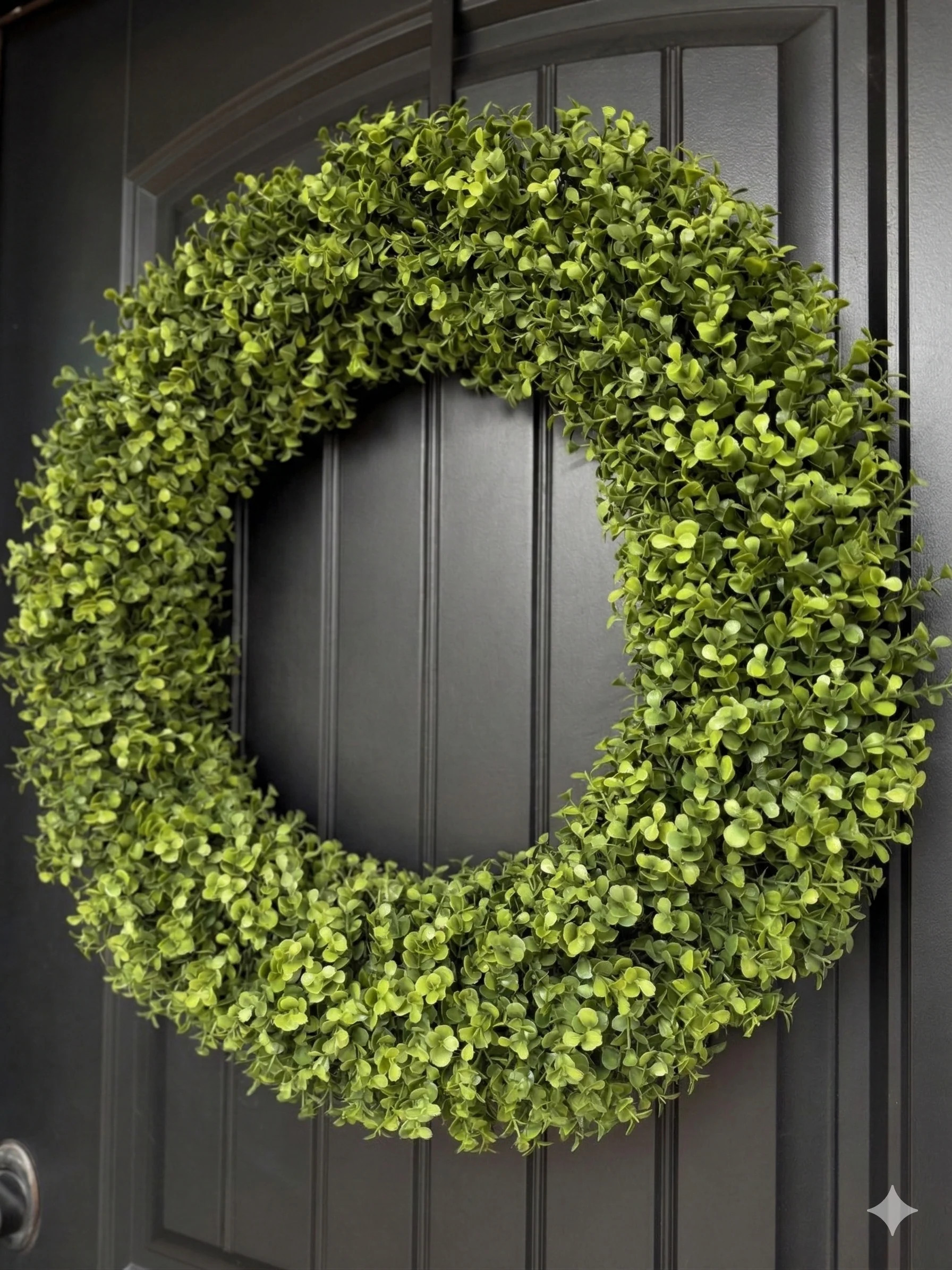 Turnberry Boxwood Round Wreath | House of Turnberry