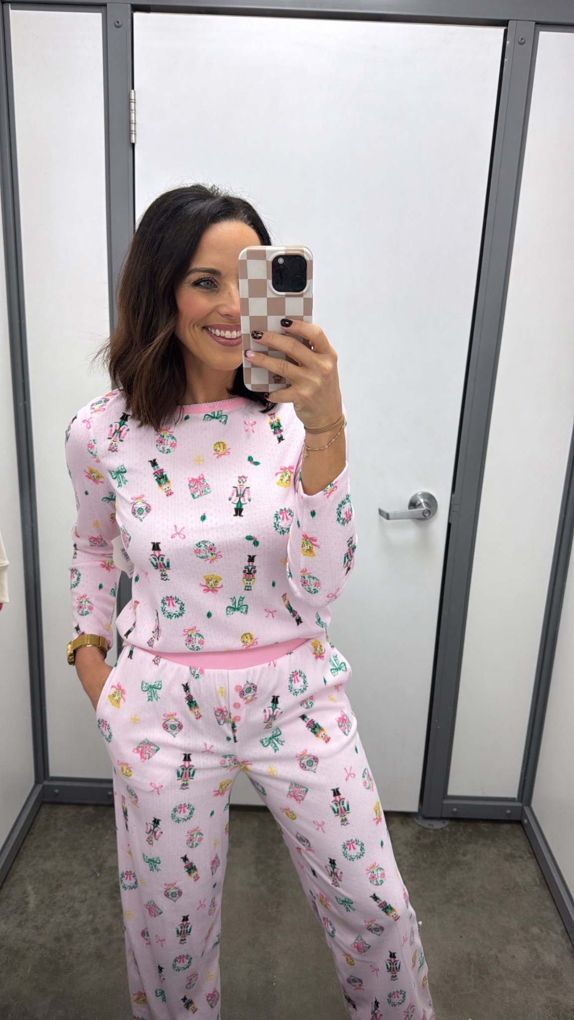 The two piece pajama set you’ll want to wear nonstop this holiday season 💜

Commission Links - Walmart partner

Pajamas, loungewear, comfy look, cozy vibes, Walmart finds, VintagePickin



#LTKFindsUnder50 #LTKStyleTip #LTKHoliday
