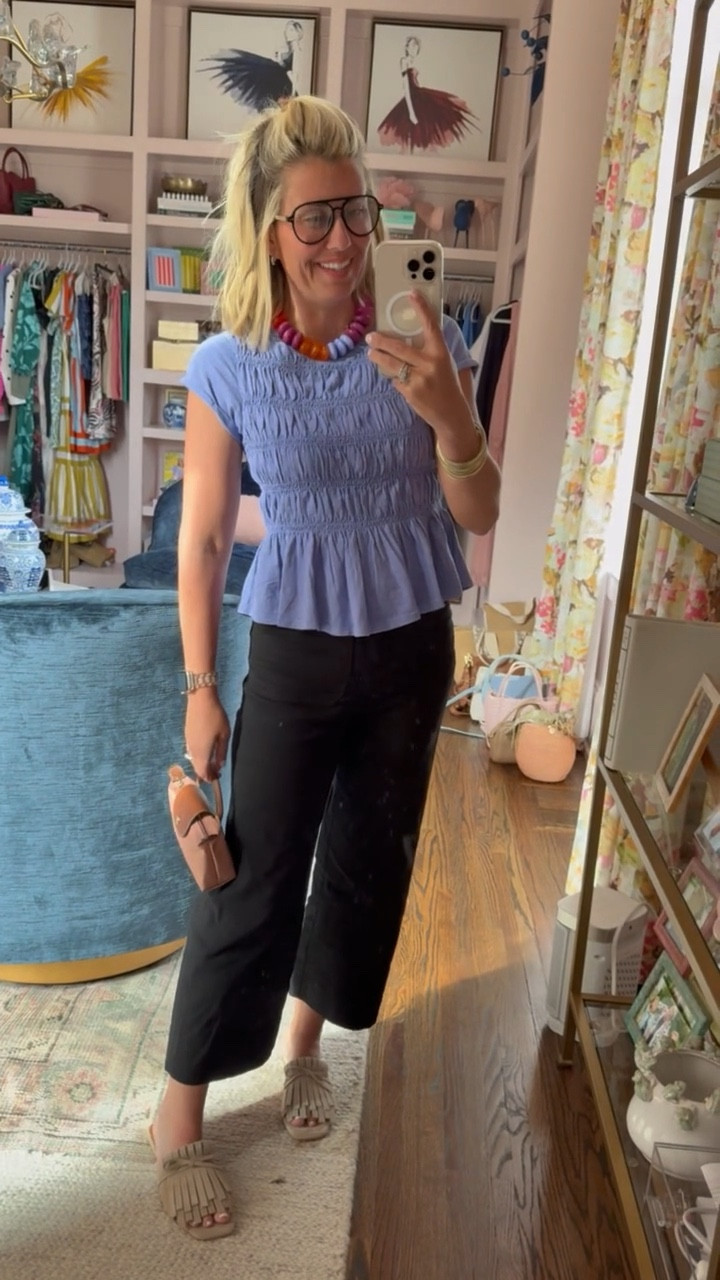 OOTD… errand, a lax game, and a few calls!

Xs top
26p pants
8 shoes


#LTKdayinmylife #LTKootd #LTKWorkwear