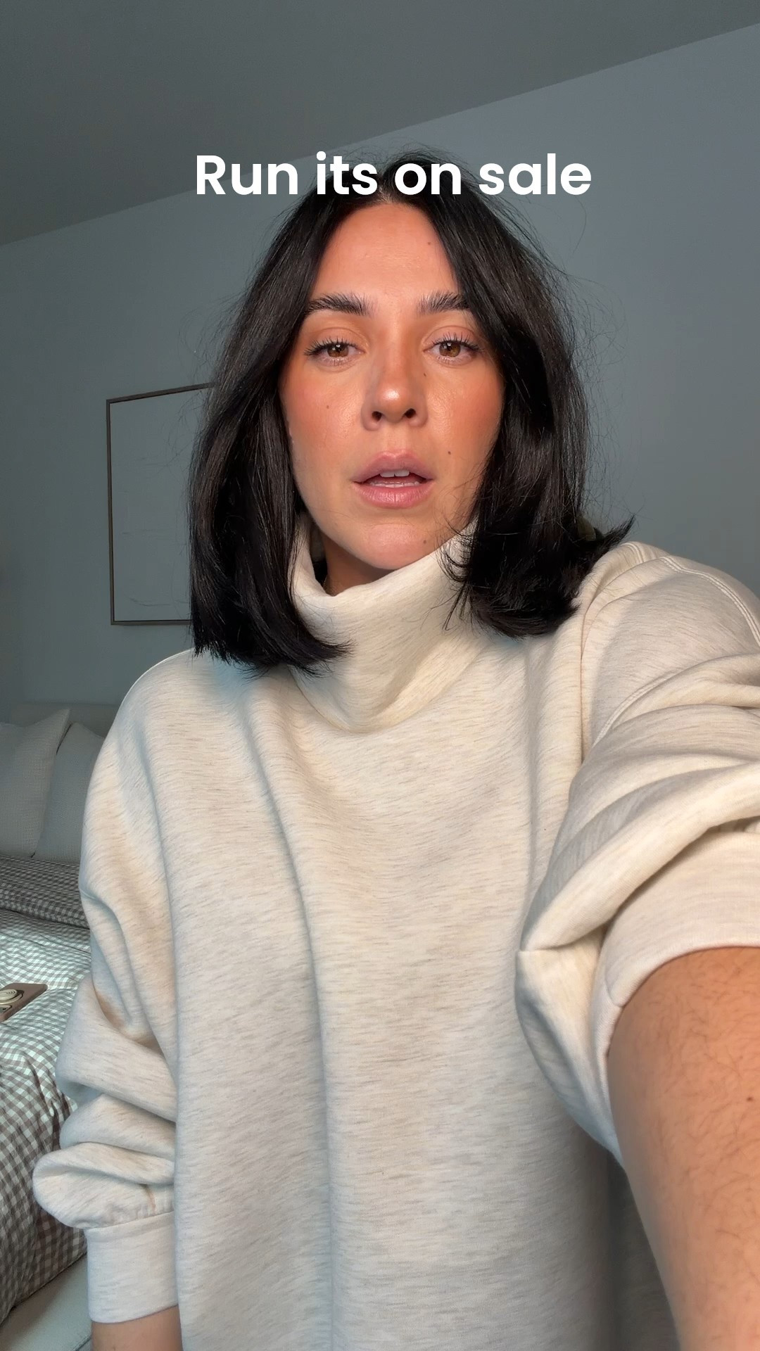 Size M (runs big) 

#LTKmomlife #LTKSeasonal #LTKMidsize