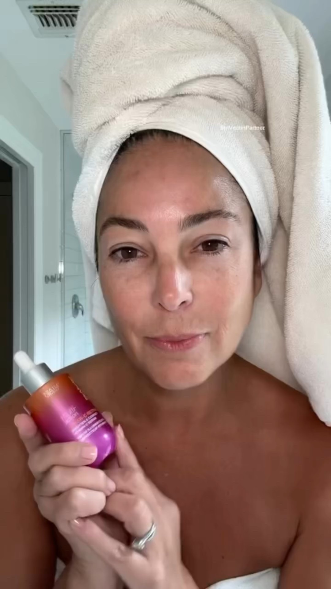 This new larger size of the StriVectin’s Super-C Retinol Serum is a unique combination of Vitamin C and Retinol that is working wonders for my face, chest and hands! It’s available to shop in stores at Ulta Beauty and online at Ultabeauty.com #strivectin #strivectinpartner #superchargedsuperc #strivectinsuperc @strivectin @ultabeauty

#LTKMidsize #LTKOver40 #LTKBeauty