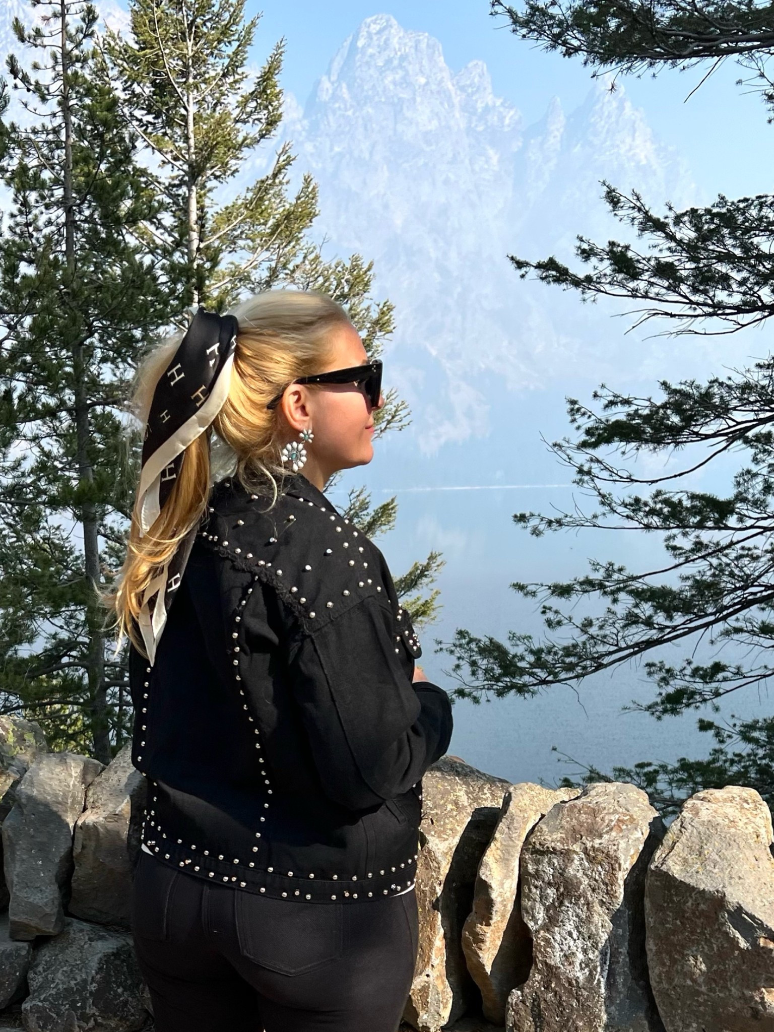 Fall accessories under $20!

Scarf, Earrings, Sunglasses

#LTKSeasonal #LTKOver40 #LTKSaleAlert #LTKTravel #LTKgrwm #LTKootd #LTKU #LTKWorkwear