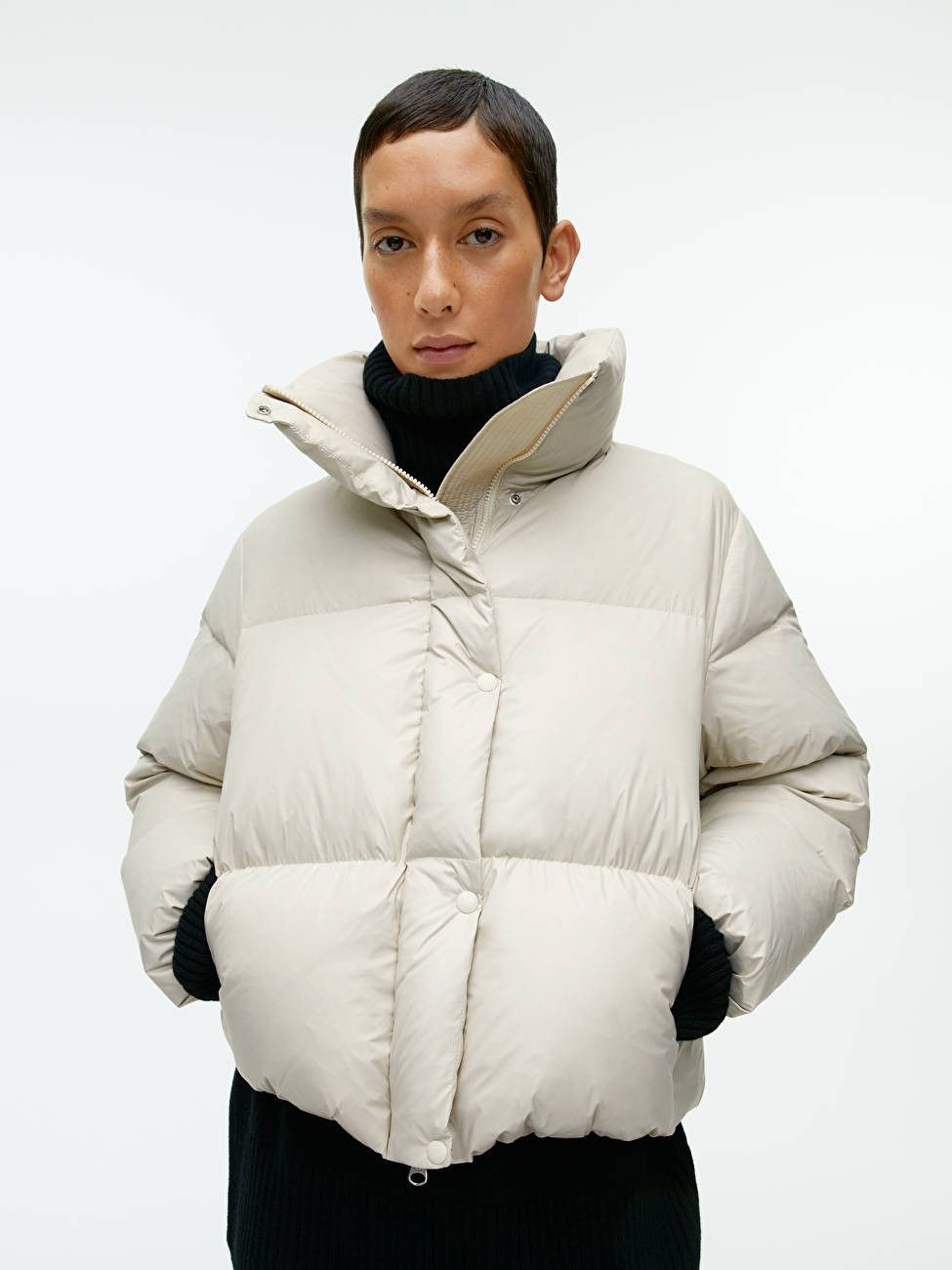 Cropped Down Puffer Jacket | White Puffer Jacket | Winter Jacket | Winter Outfit Inspo | ARKET (US&UK)