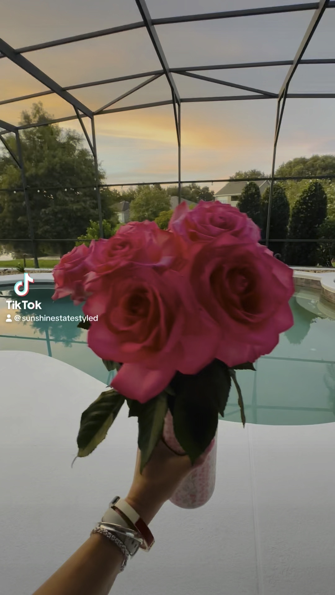 Obsessed with these blooms from @loveshackfancy and @1800flowers! 

#LTKFindsUnder100 #LTKVideo #LTKSeasonal