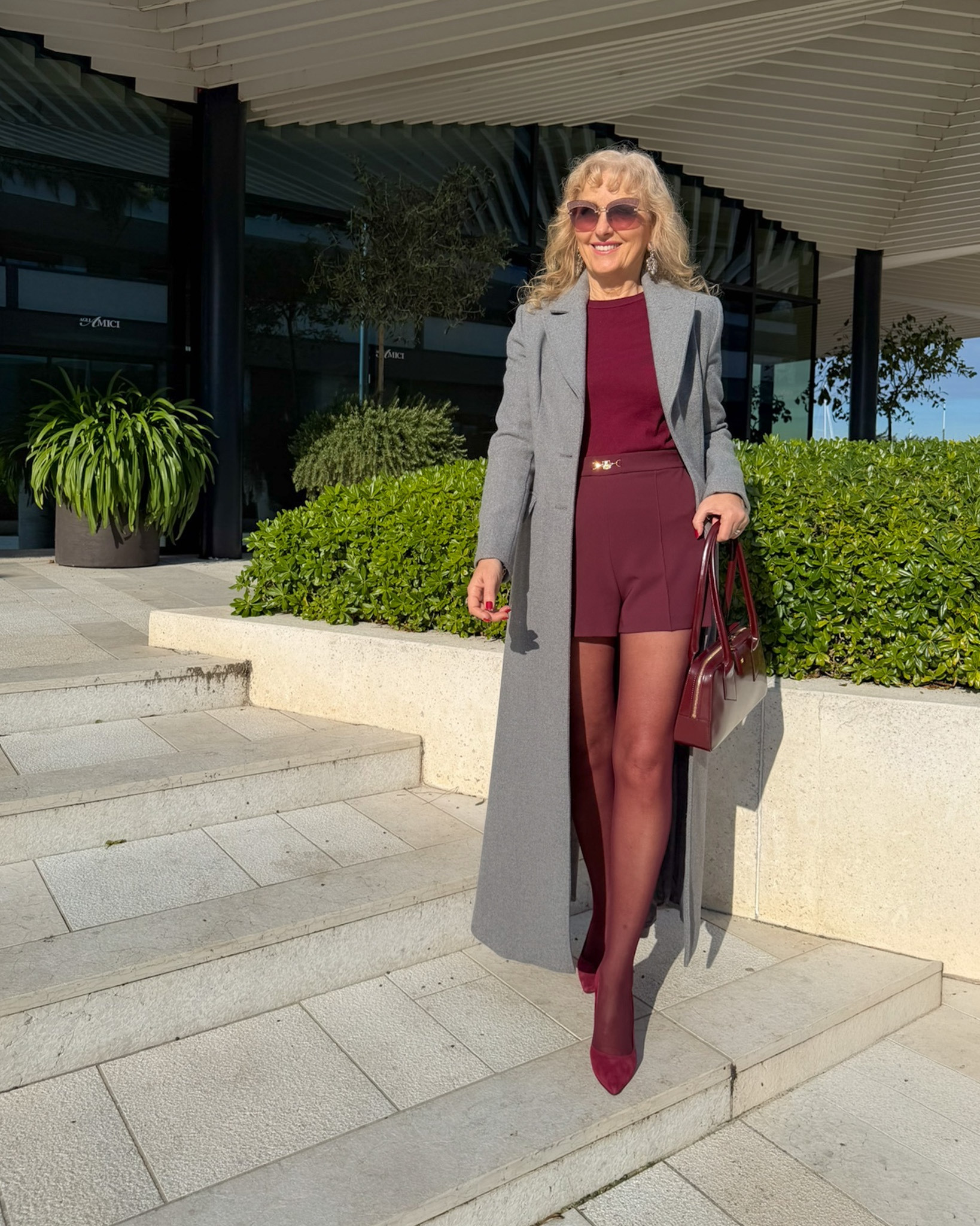Modern elegance.
Confidence.
Being yourself — unapologetically.
🩶🍇
#modernelegance #citystyle #timelesselegance #trendystyle 

#LTKSeasonal #LTKootd #LTKOver40
