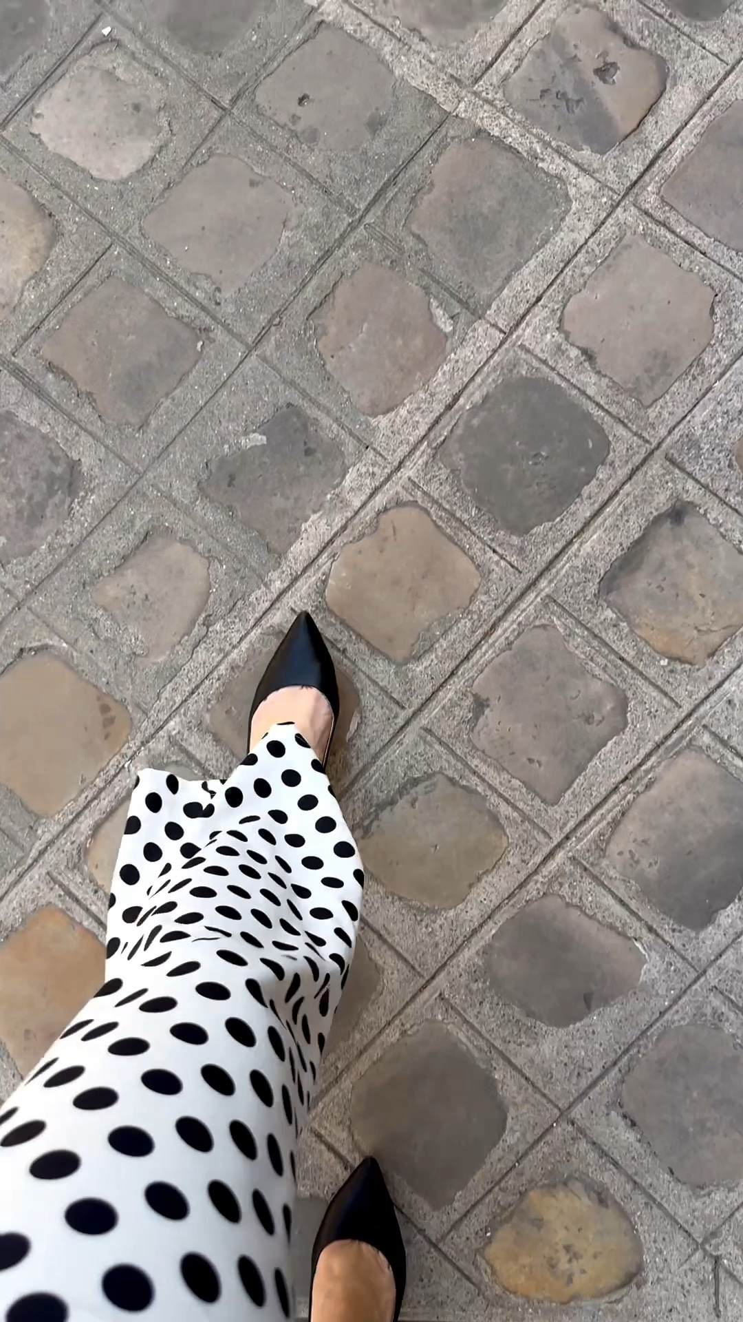 Not the day we planned…but Paris still delivered 🇫🇷
A quiet solo day wandering from Palais-Royal to Galerie Dior and along Champs-Élysées…sharing the favorites from the day here 🤍 

#LTKTravel #LTKOver40 #LTKdayinmylife